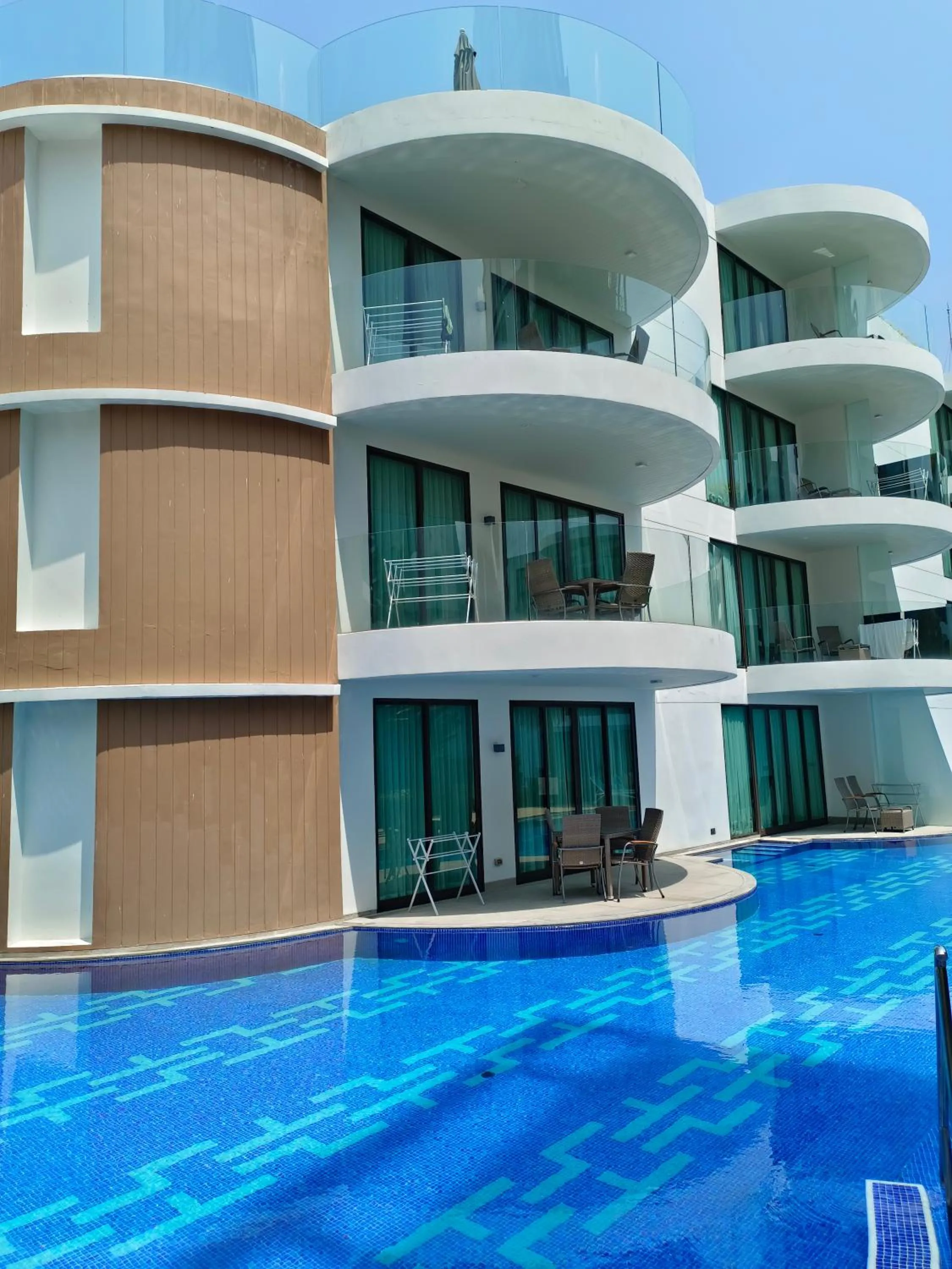 Swimming pool in Lets Phuket Twin Sands Resort & Spa