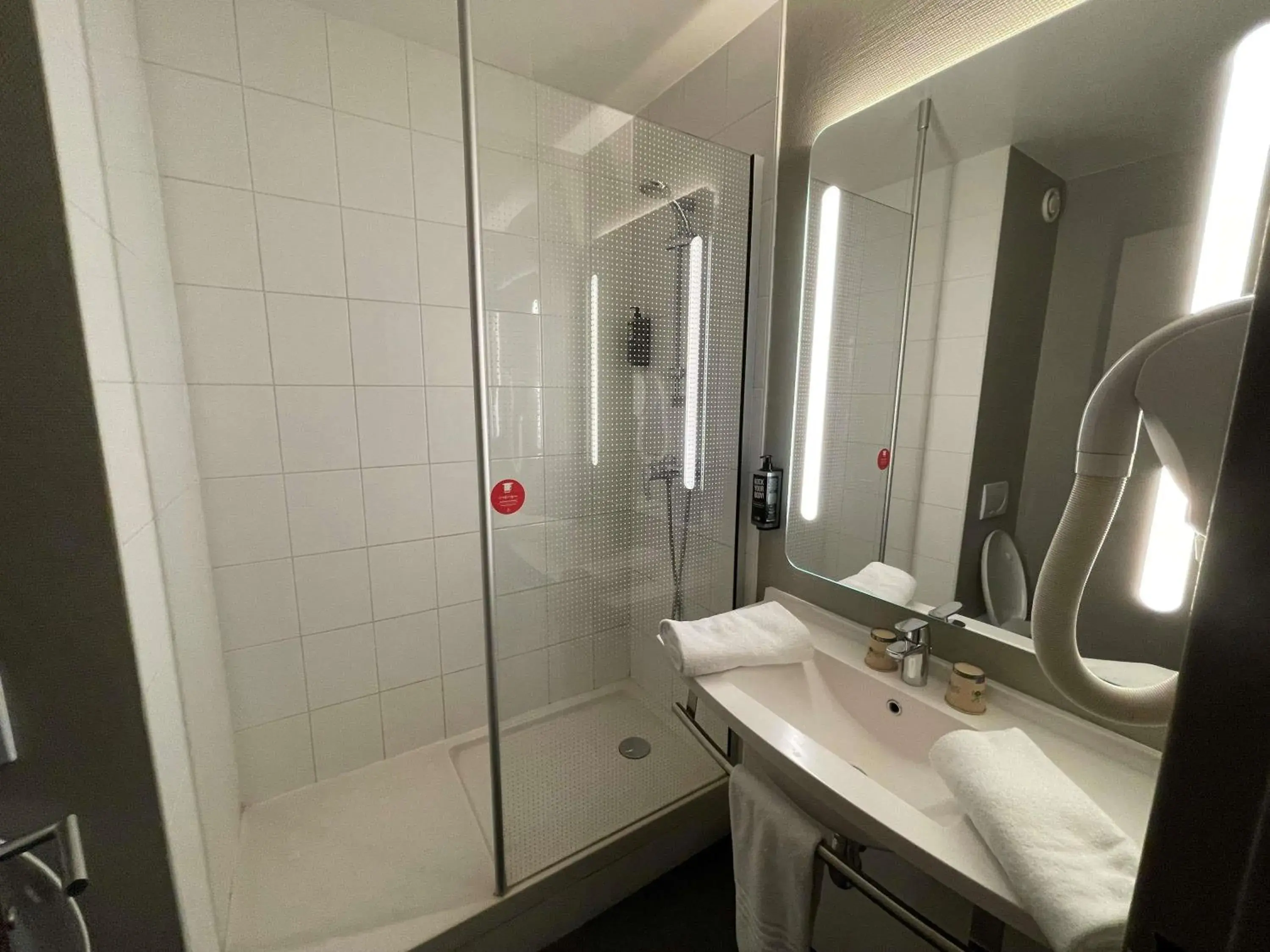 Standard Double Room in ibis Compiegne Standard Double Room in ibis Compiegne