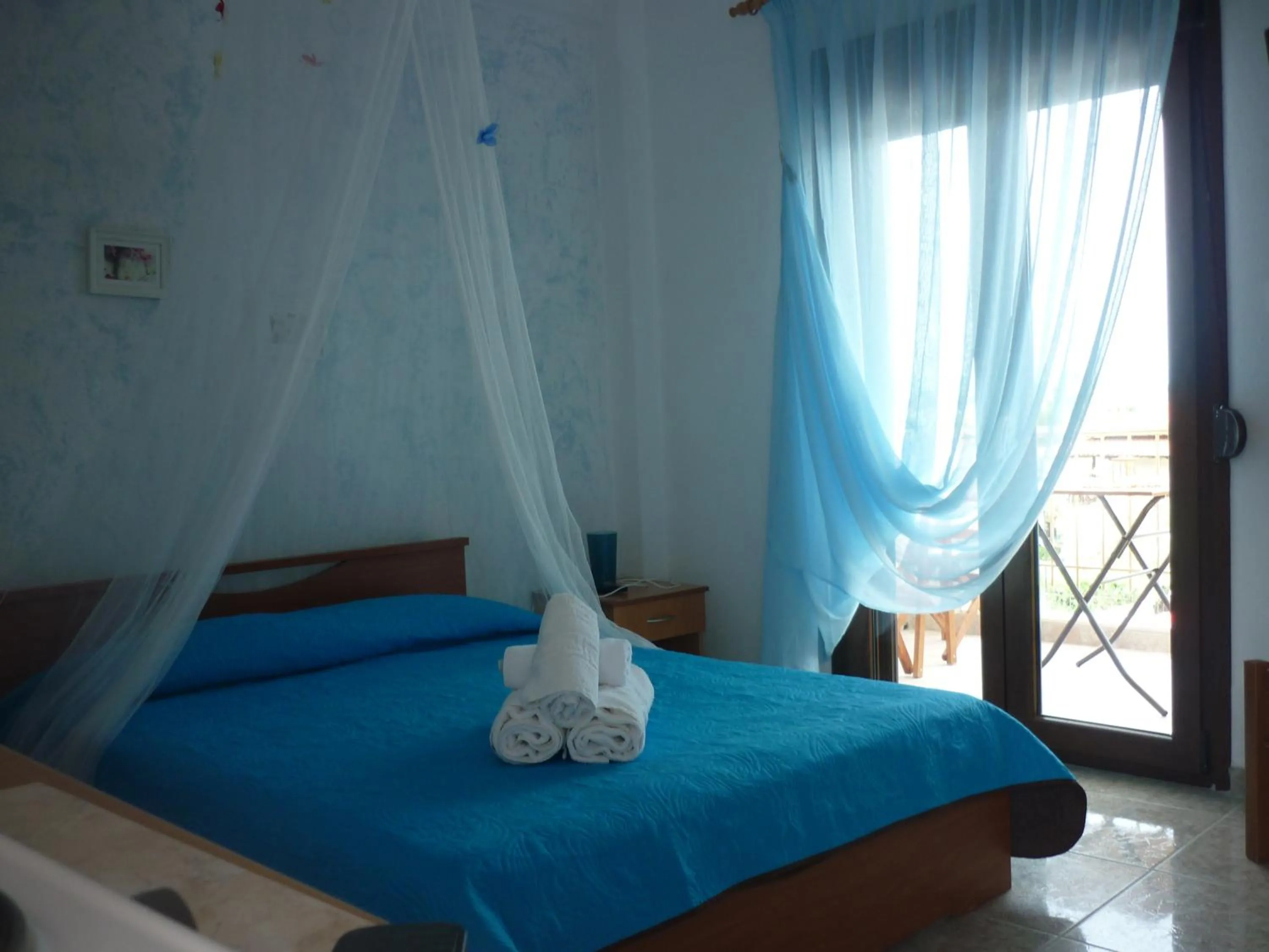 Day, Bed in Apartment & Studios Haido