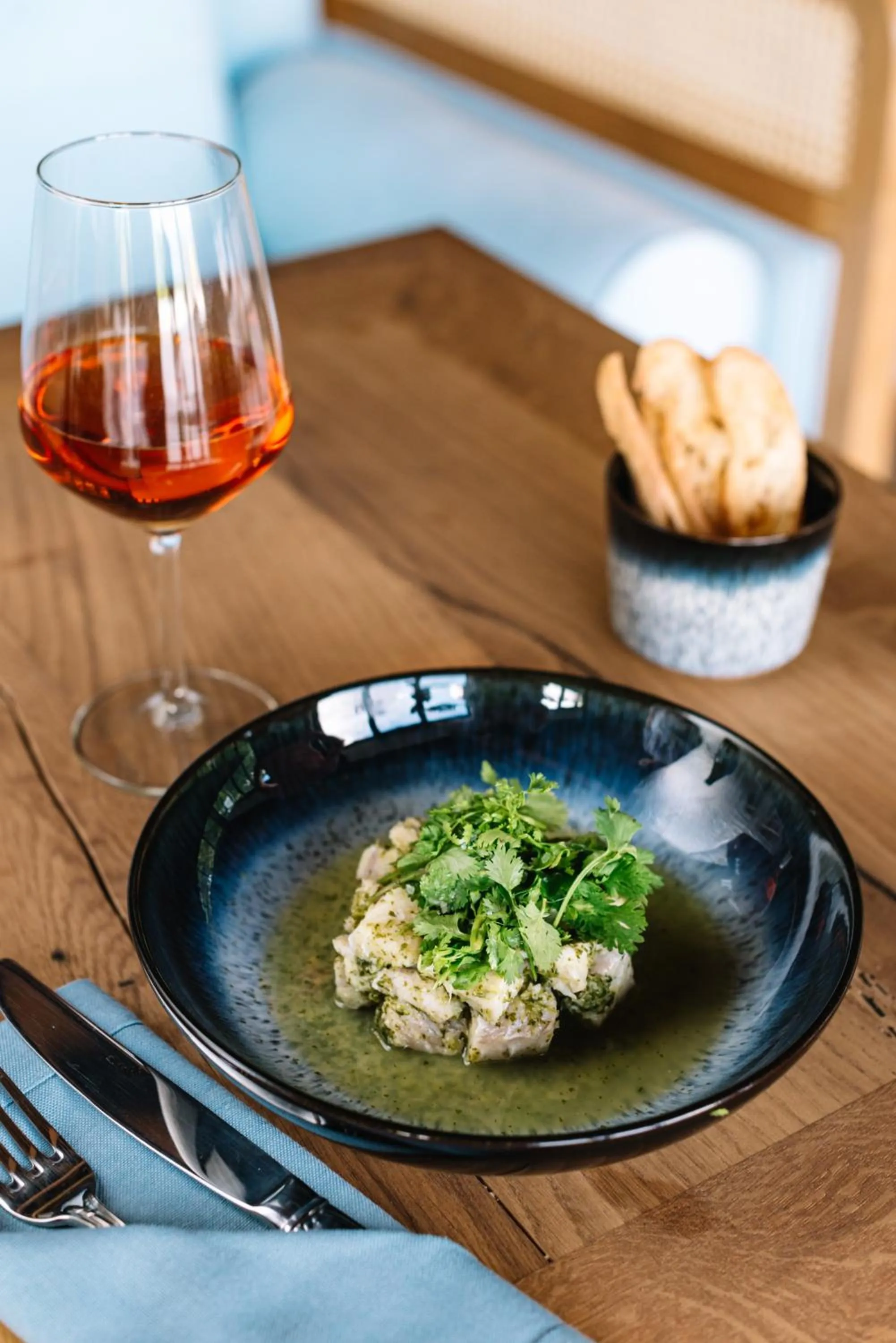 Restaurant/places to eat in Vazisubani Estate