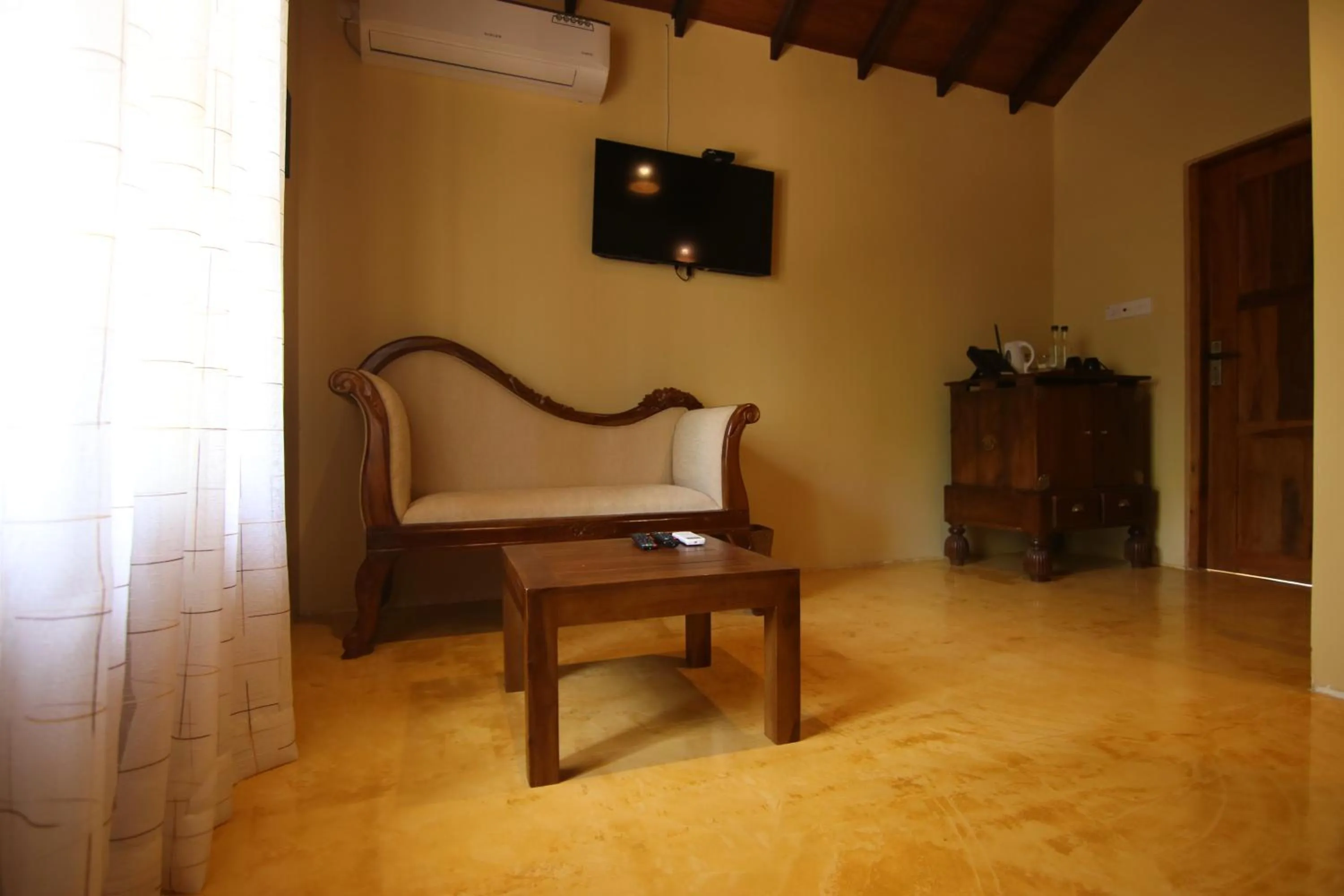furniture in Cloud Nine Lanka Resort Wilpattu