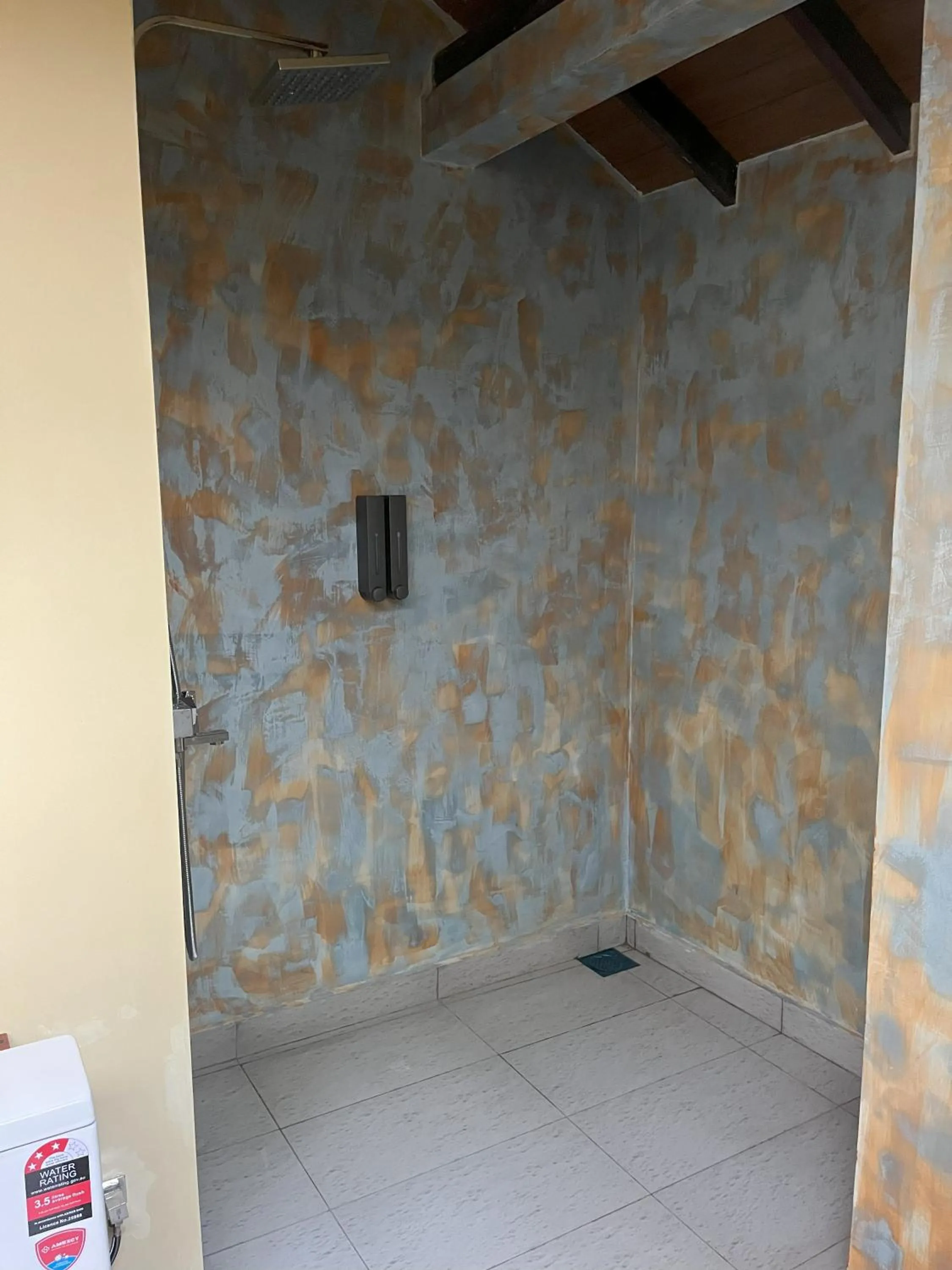 Shower in Cloud Nine Lanka Resort Wilpattu