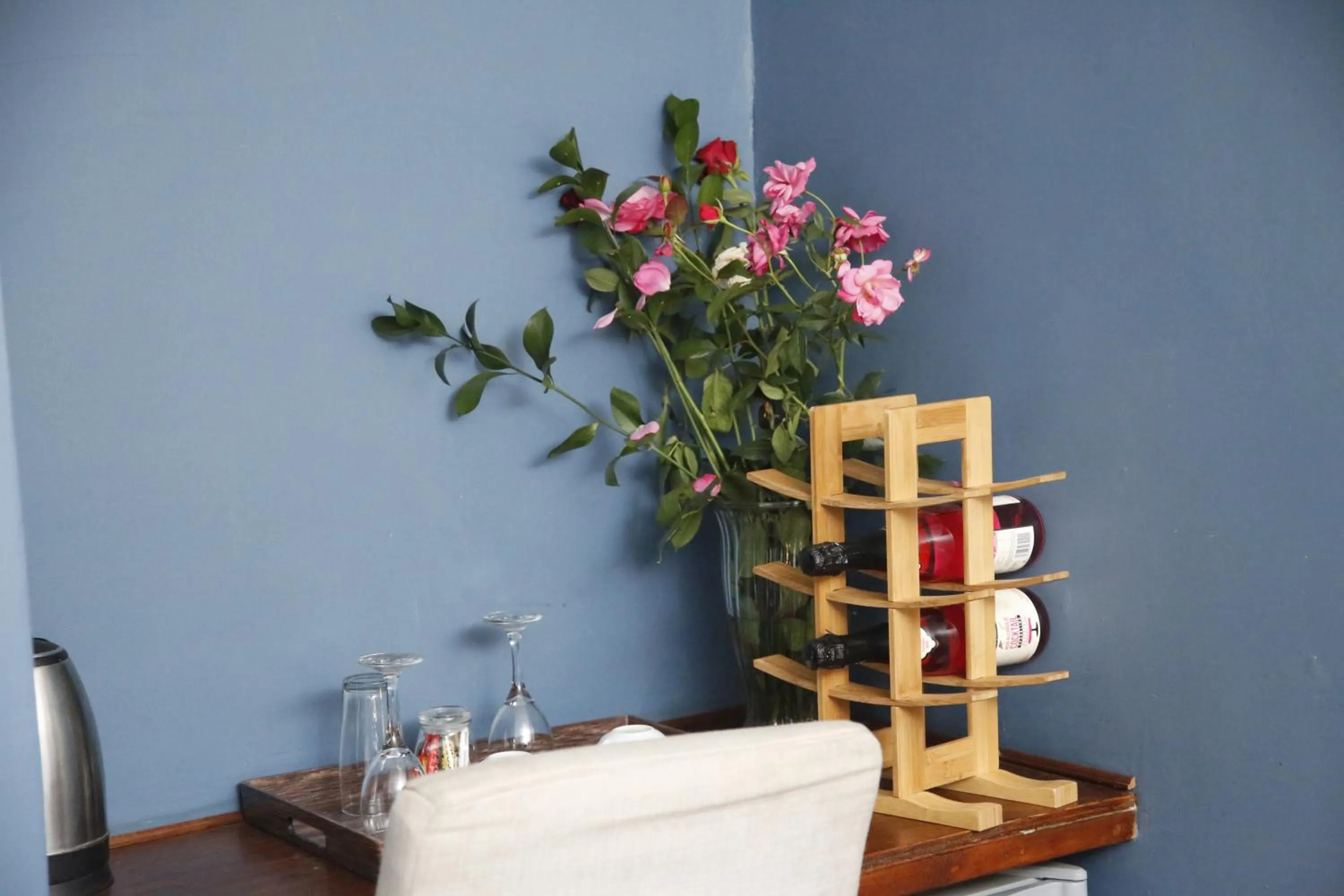 Coffee/tea facilities in Travetel OR Tambo Airport