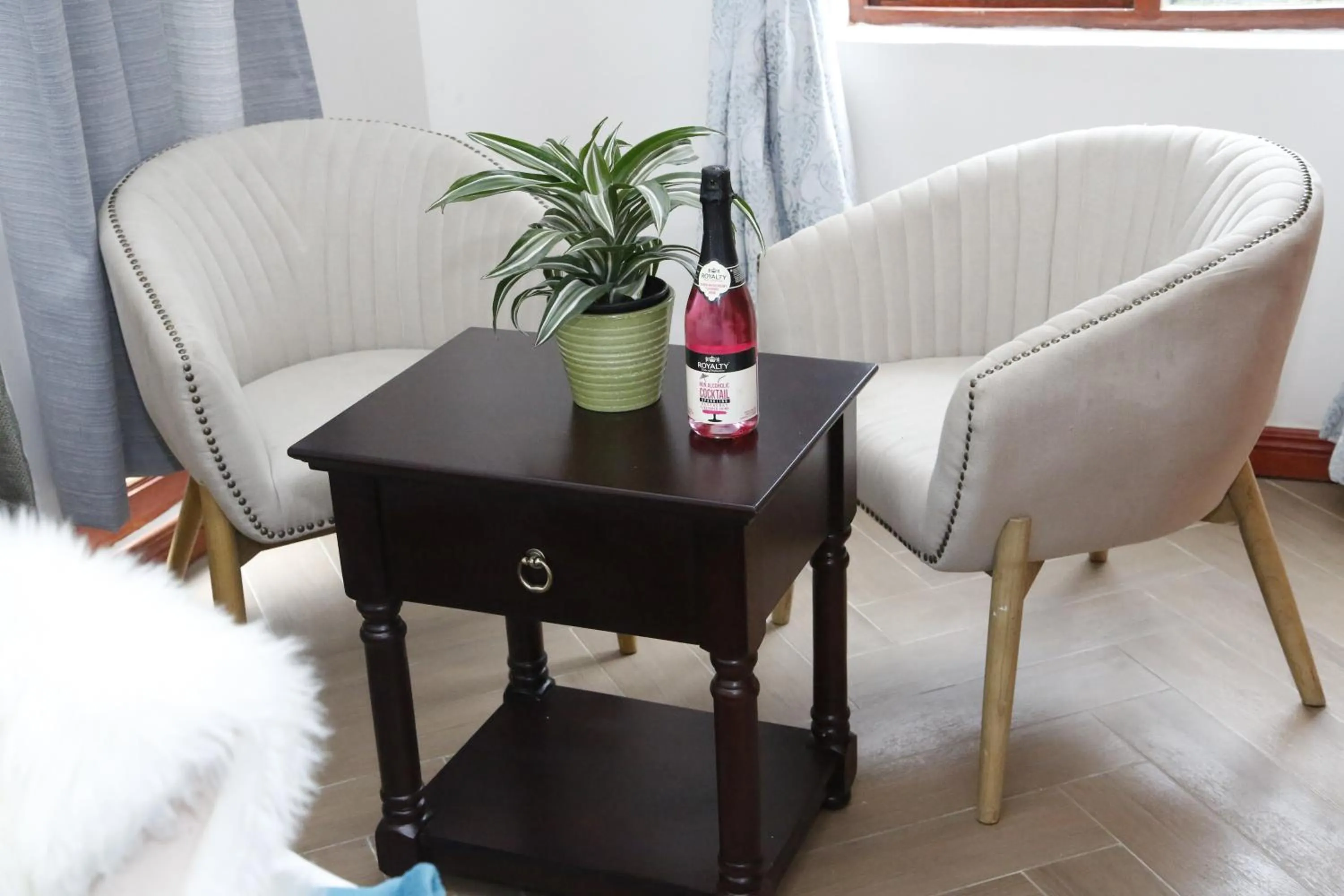 Seating area in Travetel OR Tambo Airport