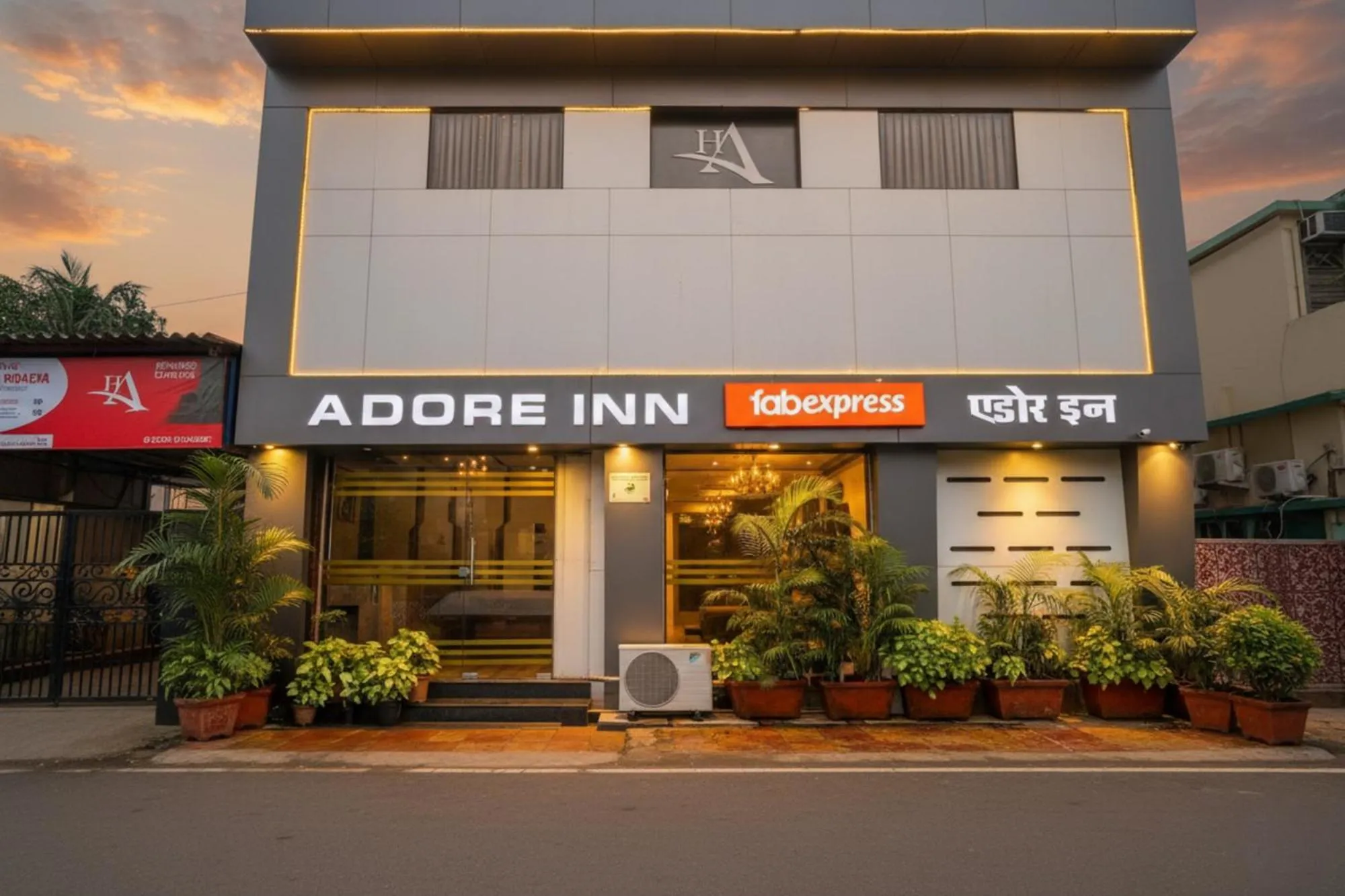 Facade/entrance in FabExpress Adore Inn - Nr Mumbai International Airport