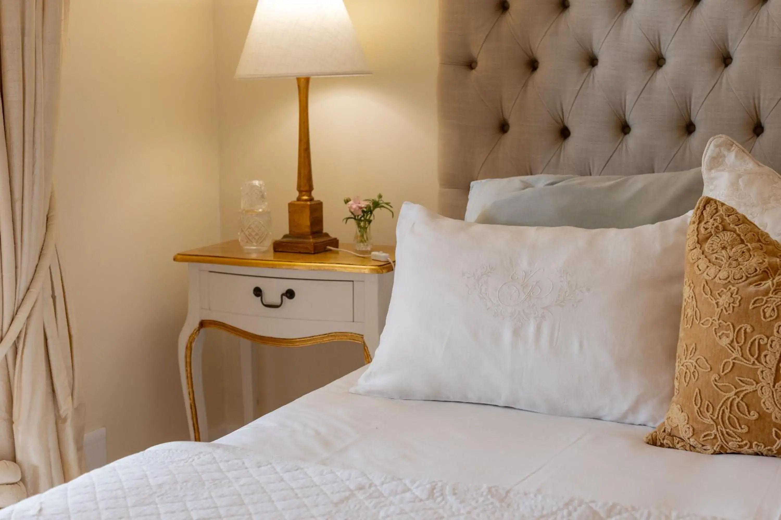 Deluxe Double Room in Villa Puccini Deluxe Double Room in Villa Puccini