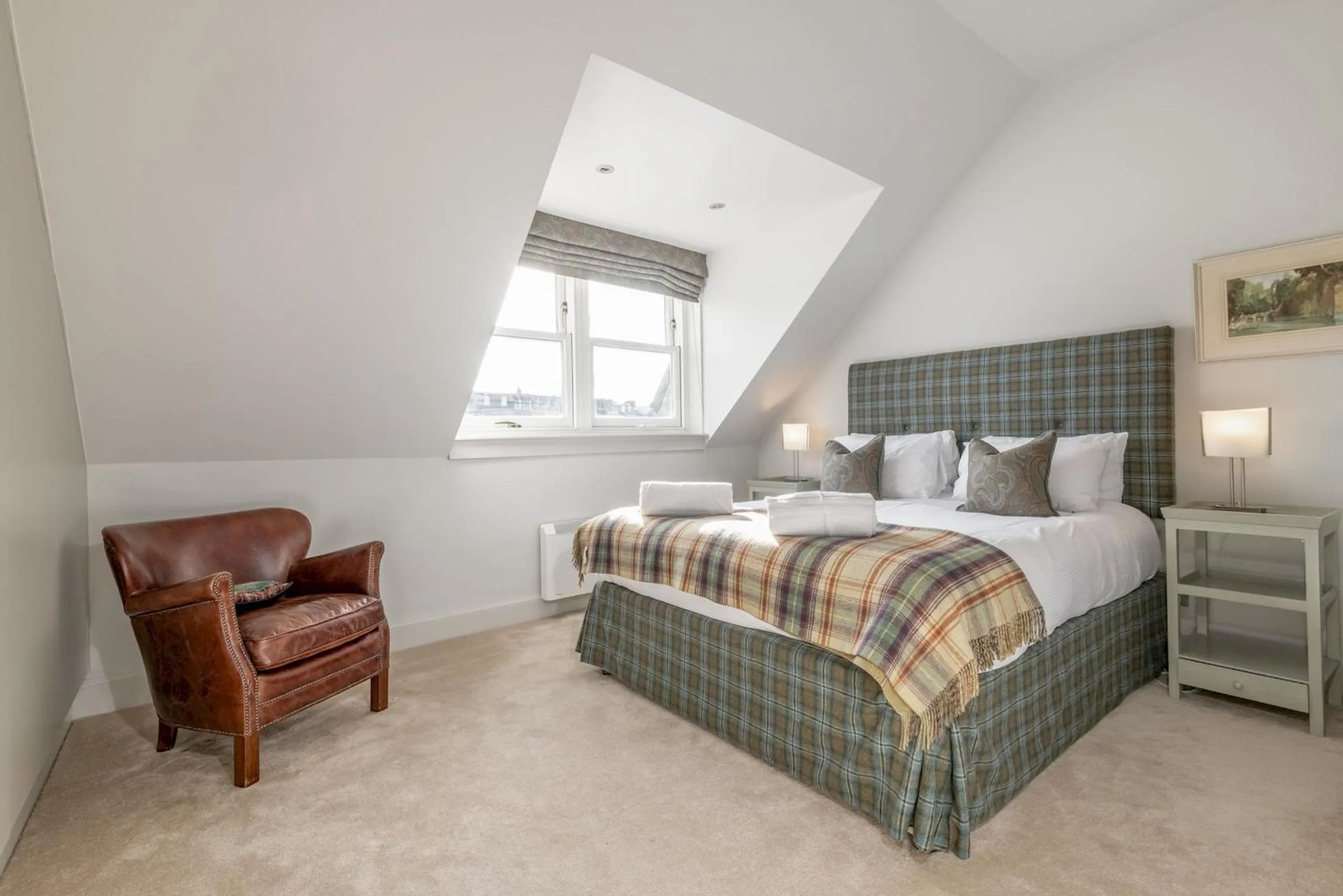 Bed in Gillespie Apartments - Spectacular Penthouse