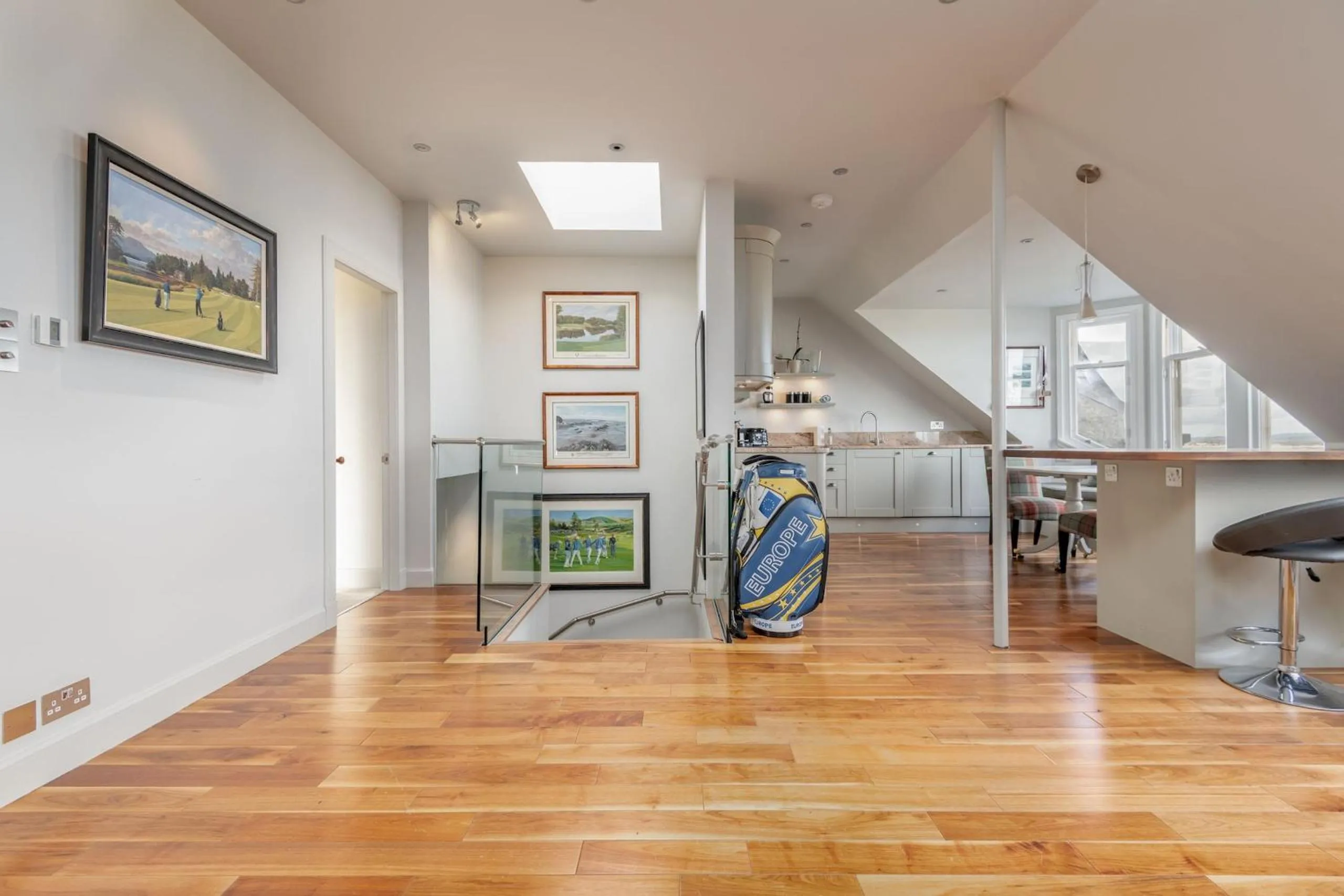 Lobby or reception in Gillespie Apartments - Spectacular Penthouse