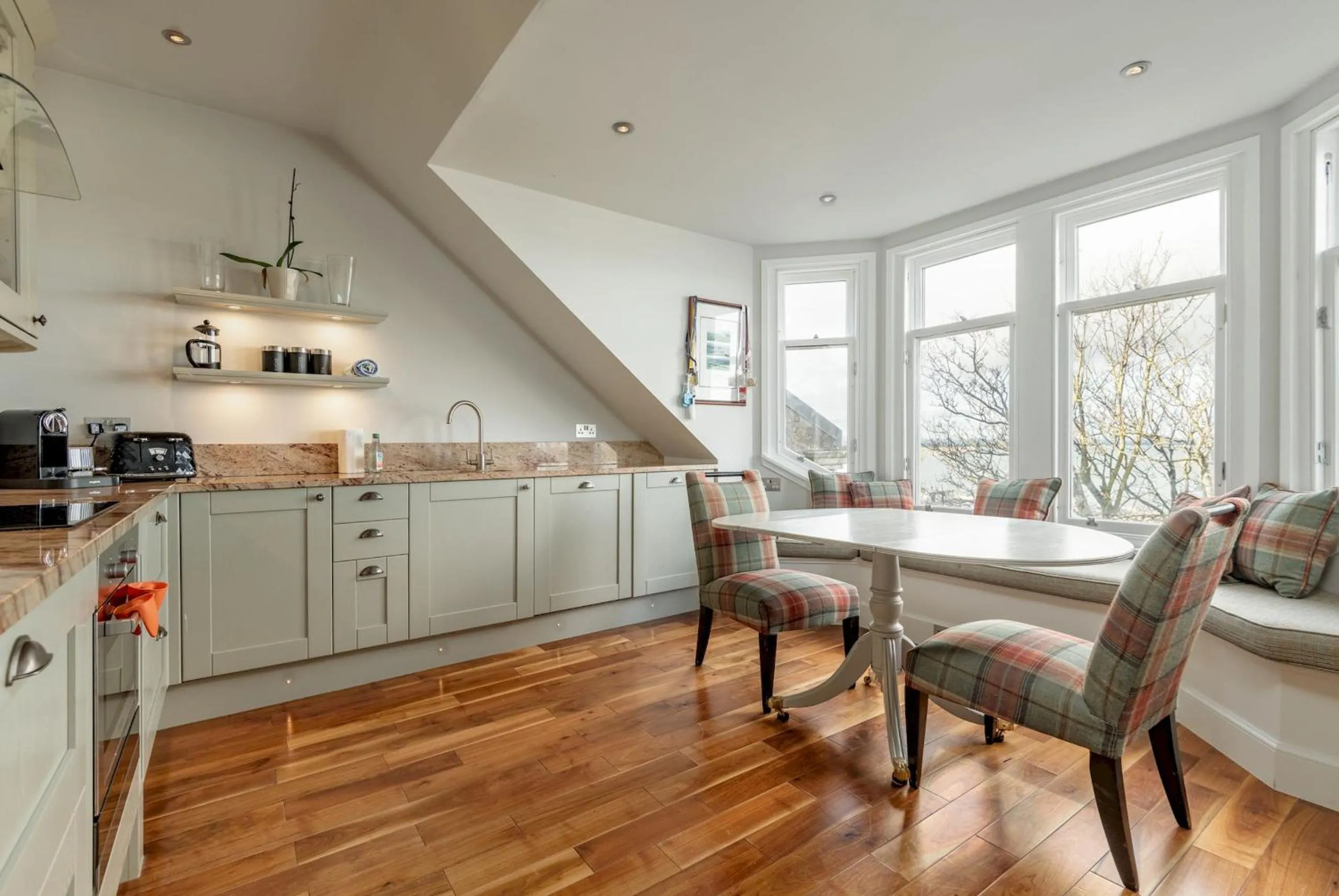 Kitchen or kitchenette in Gillespie Apartments - Spectacular Penthouse