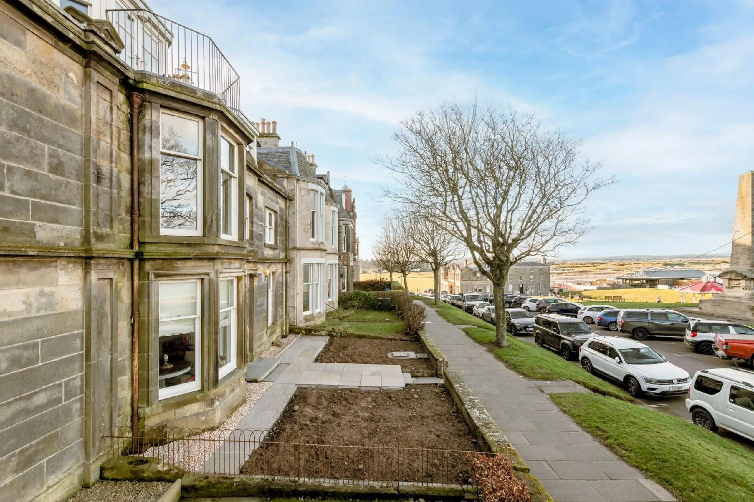 Off site in Gillespie Apartments - Spectacular Penthouse