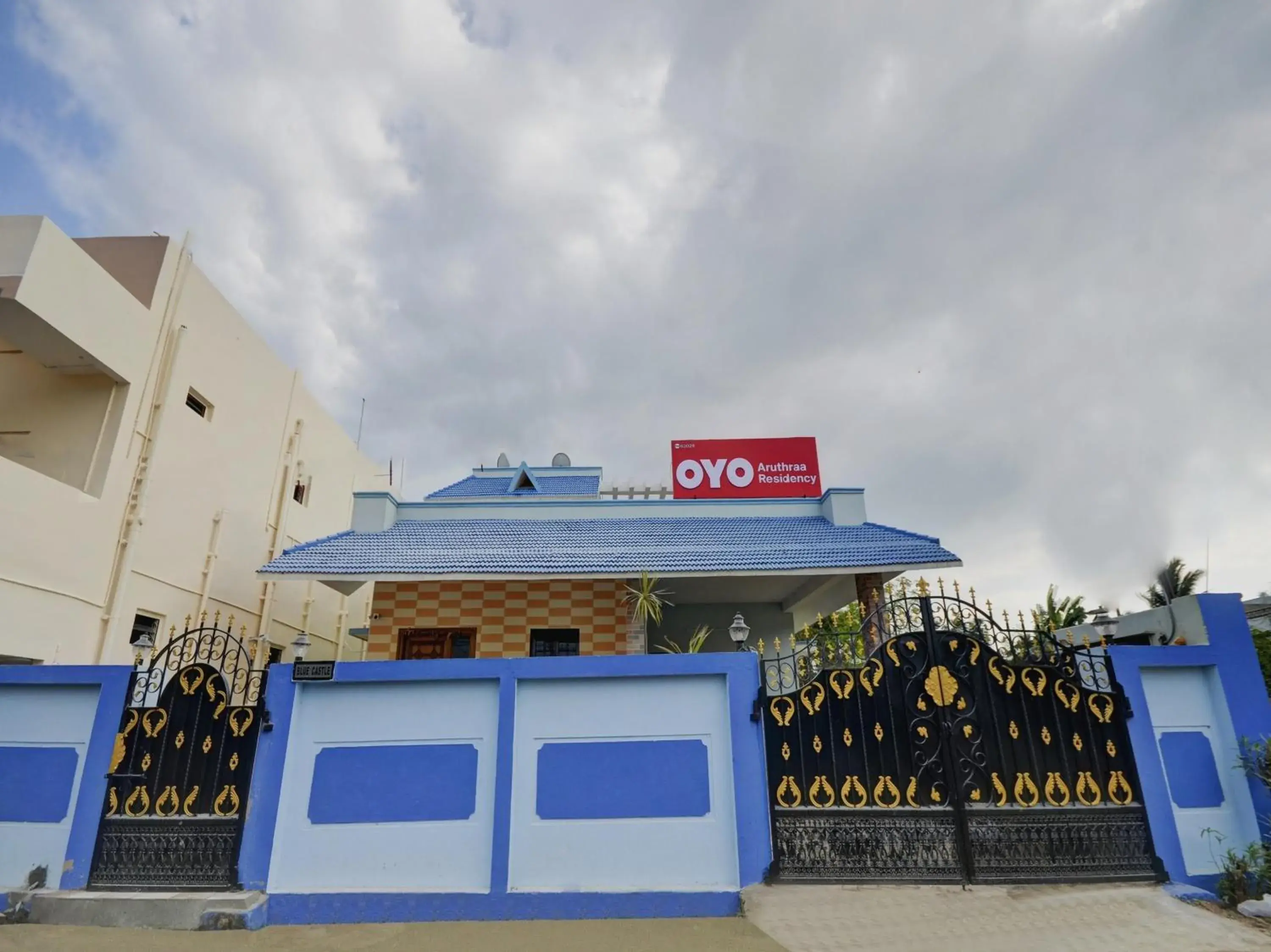 Facade/entrance in Hotel O Aruthraa Residency Facade/entrance in Hotel O Aruthraa Residency