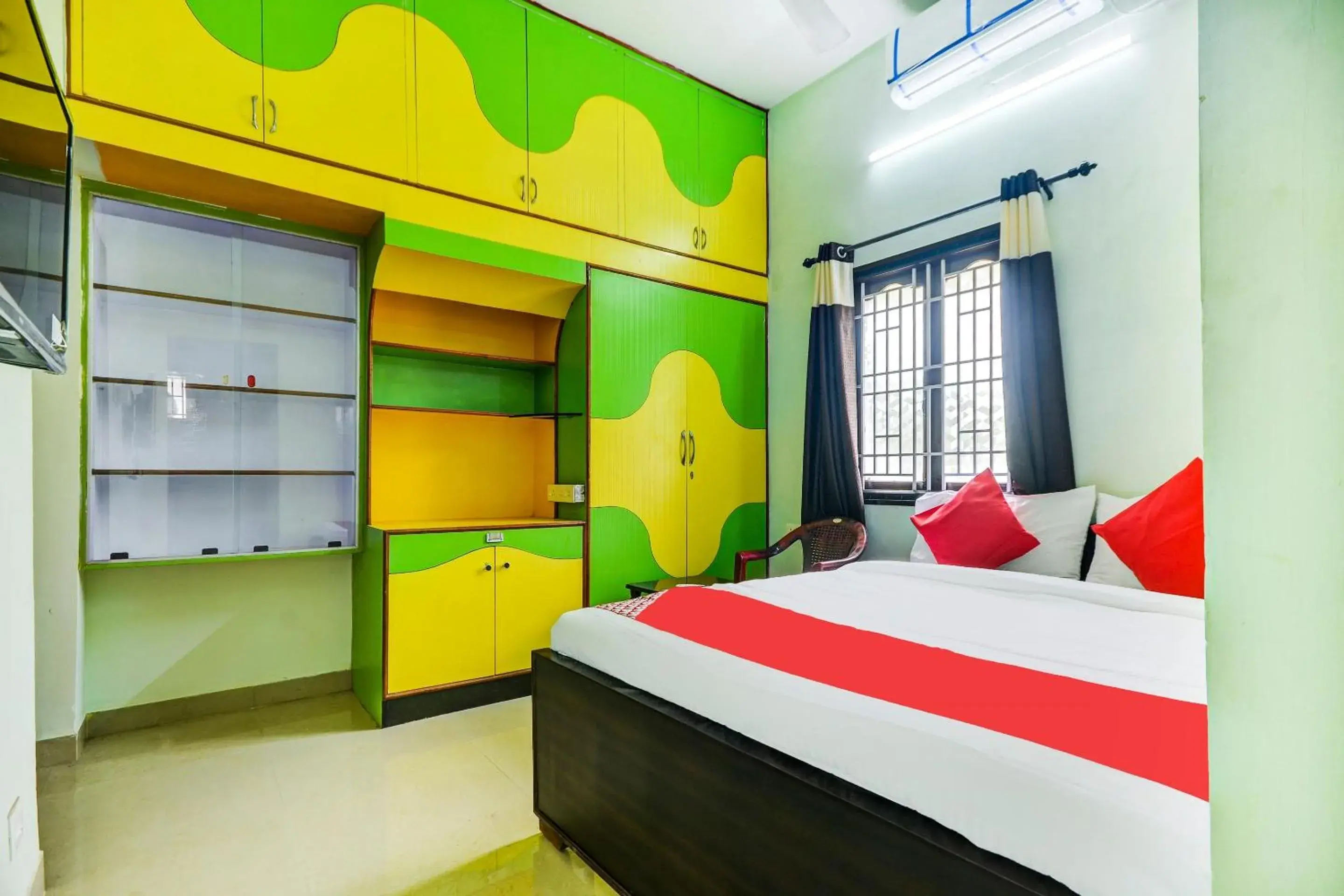 Bedroom, Bed in Hotel O Aruthraa Residency Bedroom, Bed in Hotel O Aruthraa Residency