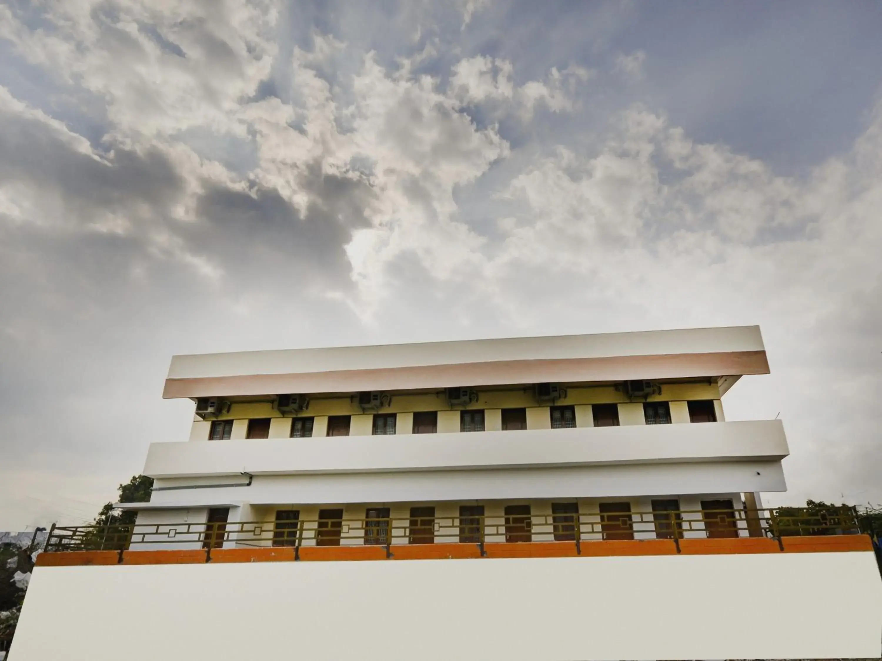 Facade/entrance in Super Hotel O Aruthraa Residency Facade/entrance in Super Hotel O Aruthraa Residency