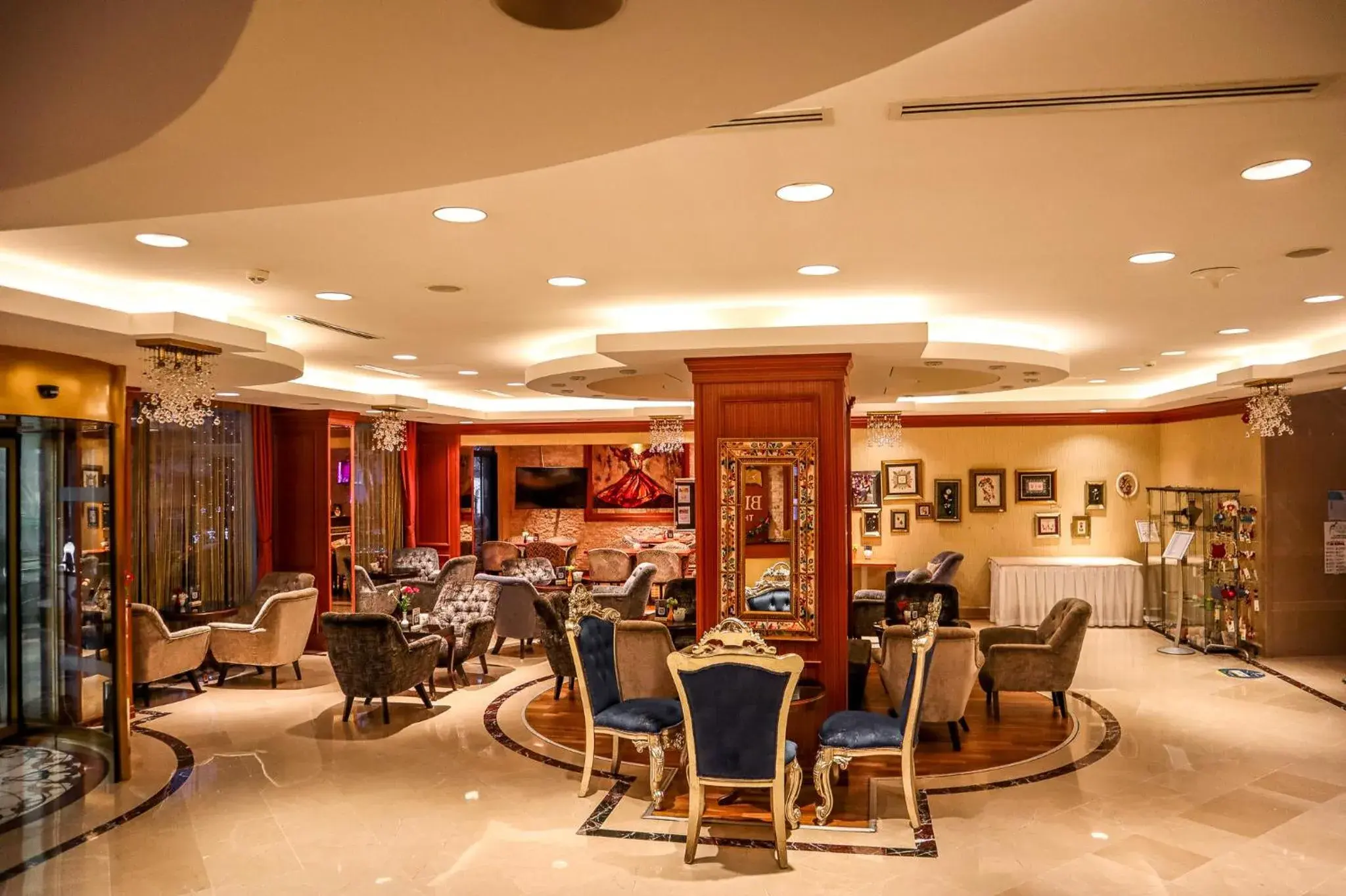 Lobby or reception in Black Bird Thermal Hotel & SPA Lobby or reception in Black Bird Thermal Hotel & SPA