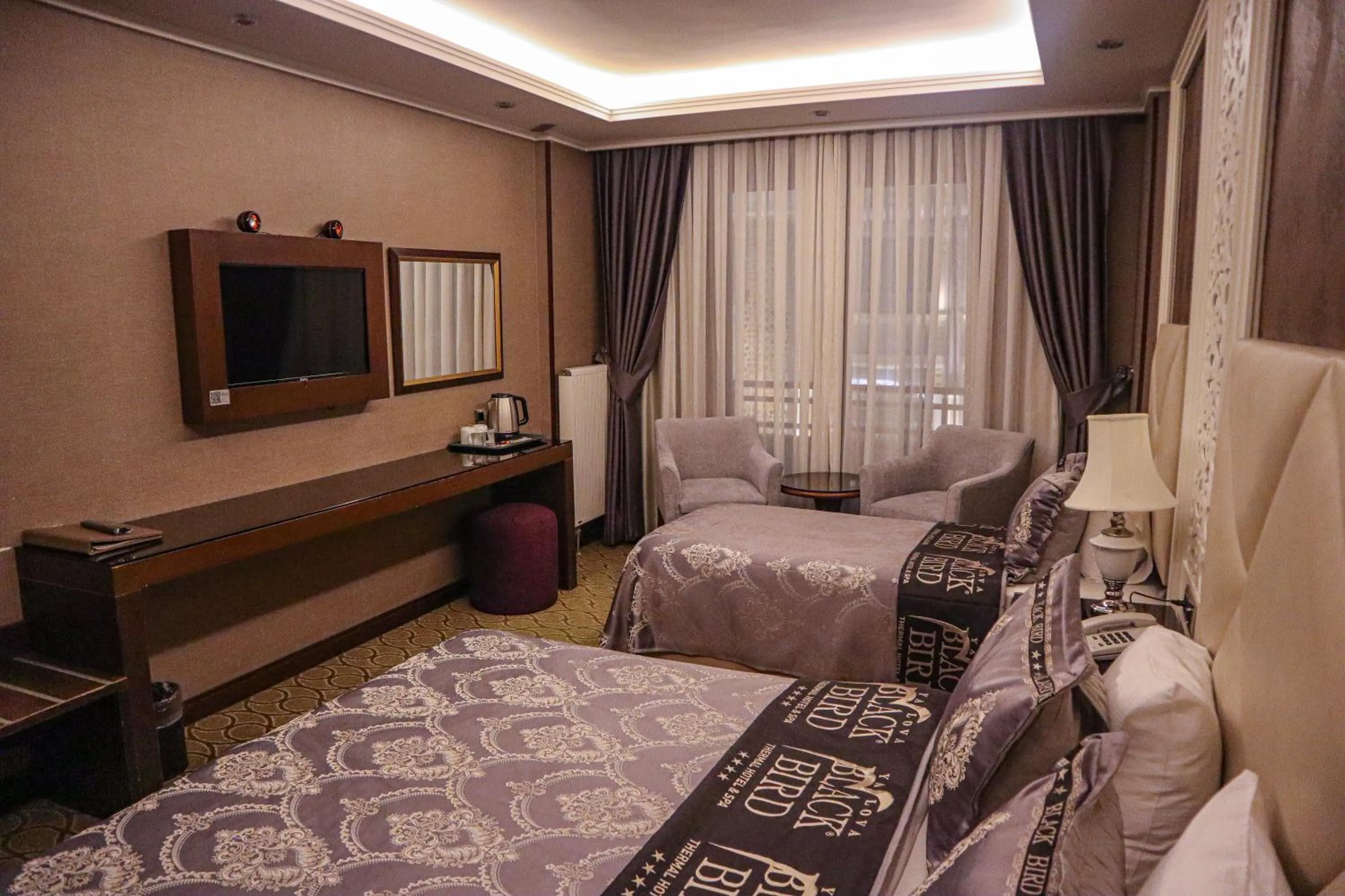 Photo of the whole room, Bed in Black Bird Thermal Hotel & SPA