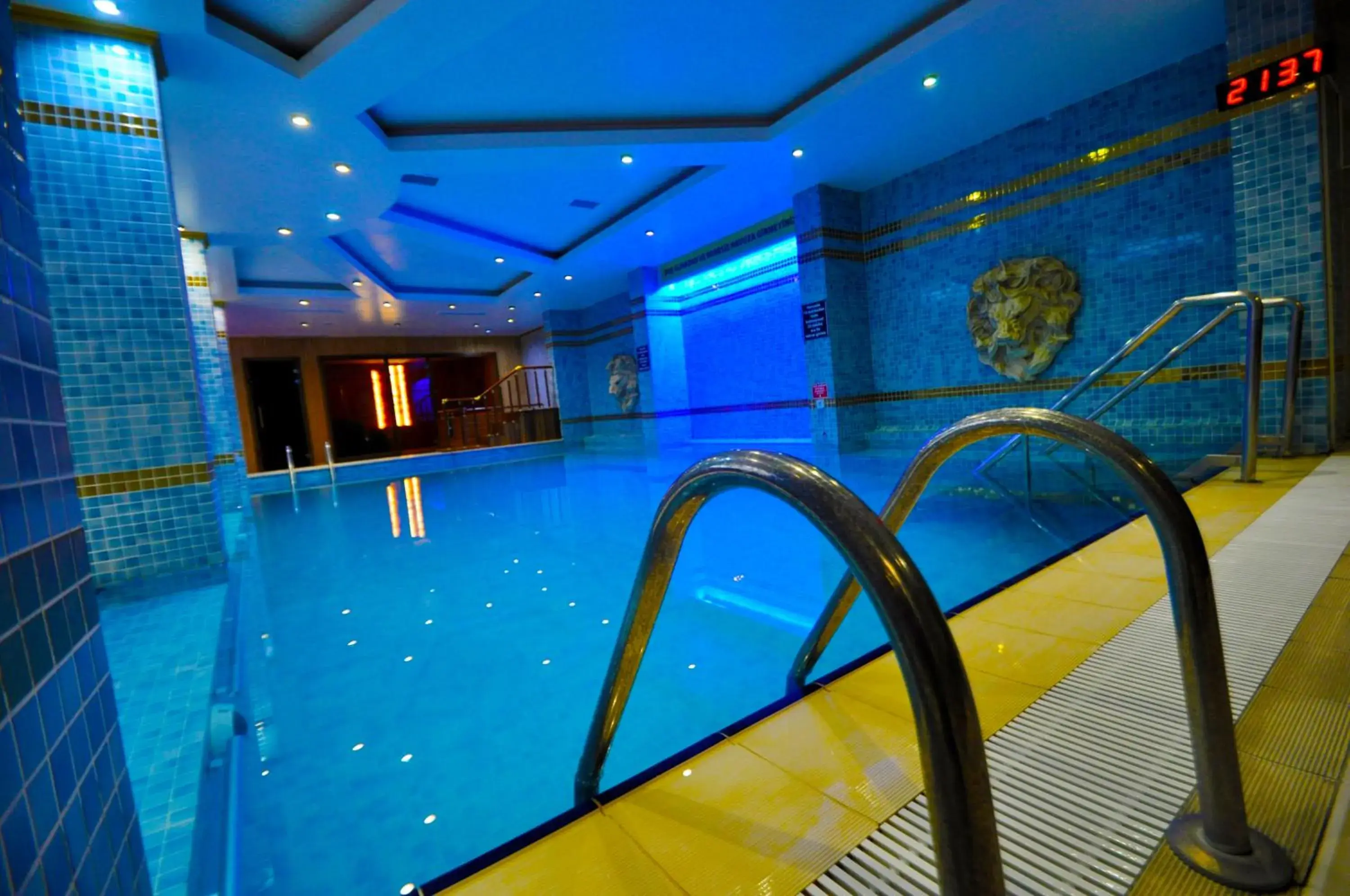 Swimming pool in Black Bird Thermal Hotel & SPA Swimming pool in Black Bird Thermal Hotel & SPA