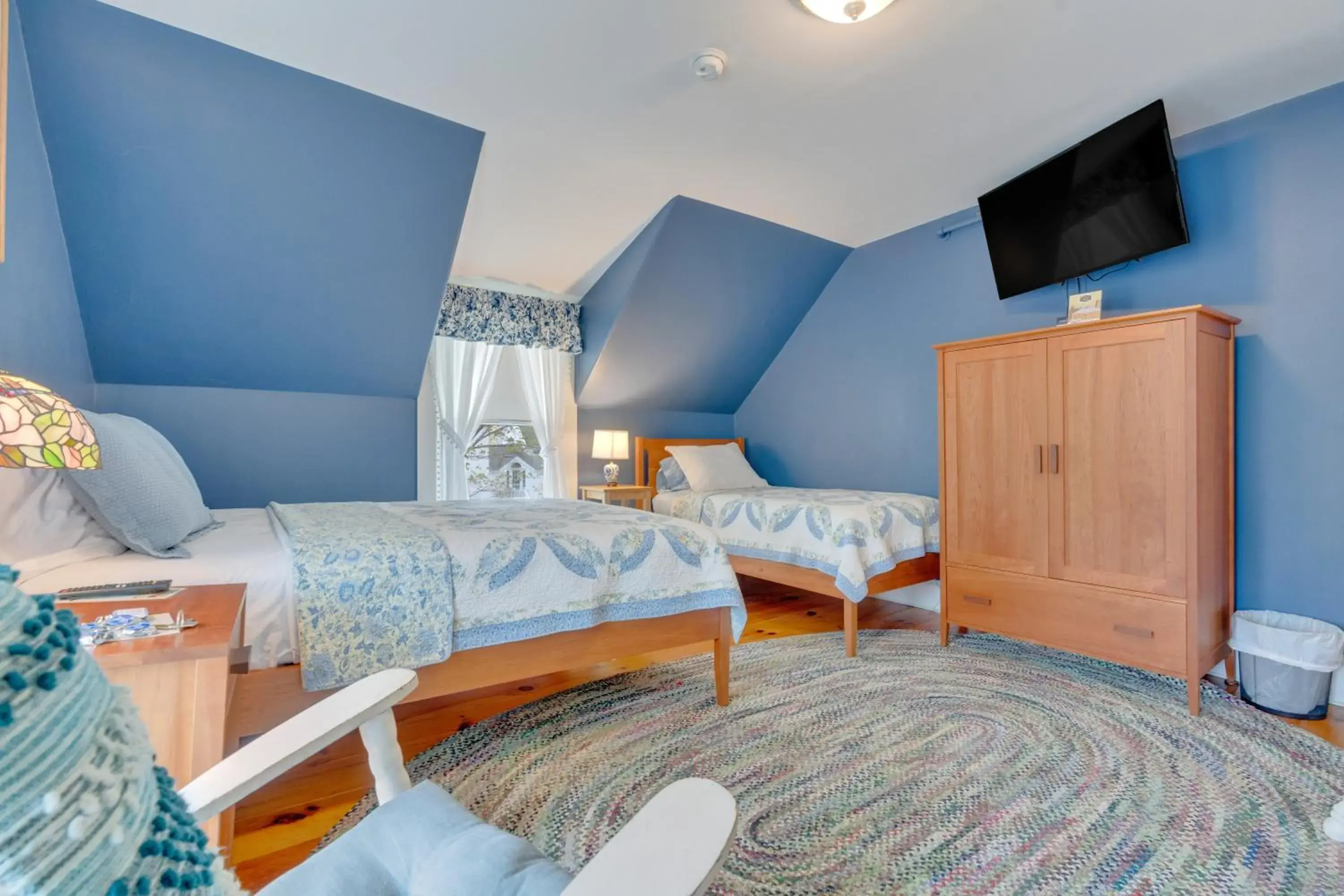 Deluxe Suite in James Place Inn Bed and Breakfast Deluxe Suite in James Place Inn Bed and Breakfast