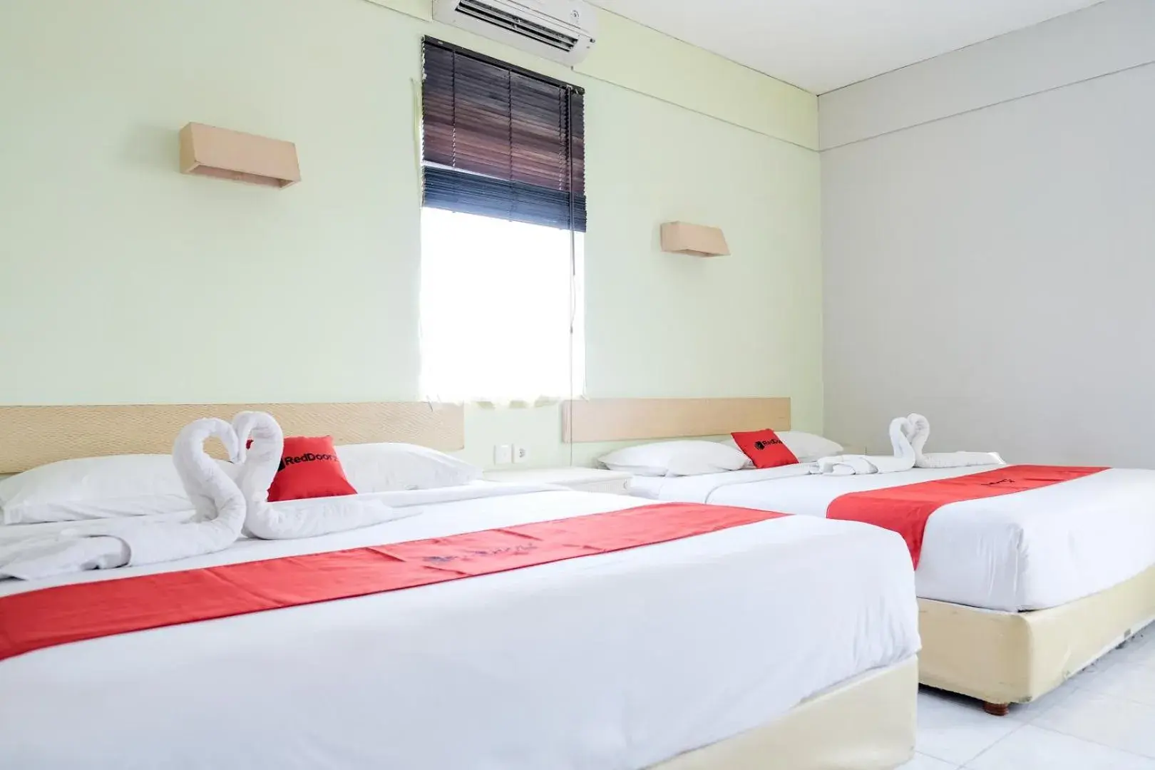 Family Suite in RedDoorz Plus at Sunrise Hotel Sanur Family Suite in RedDoorz Plus at Sunrise Hotel Sanur