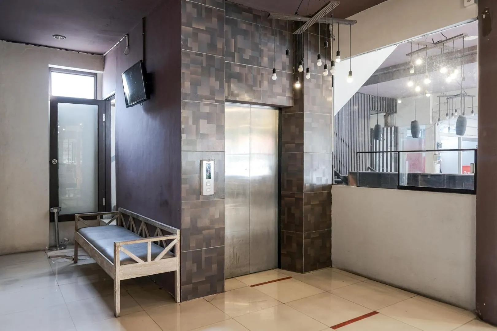 elevator in RedDoorz Plus at Sunrise Hotel Sanur