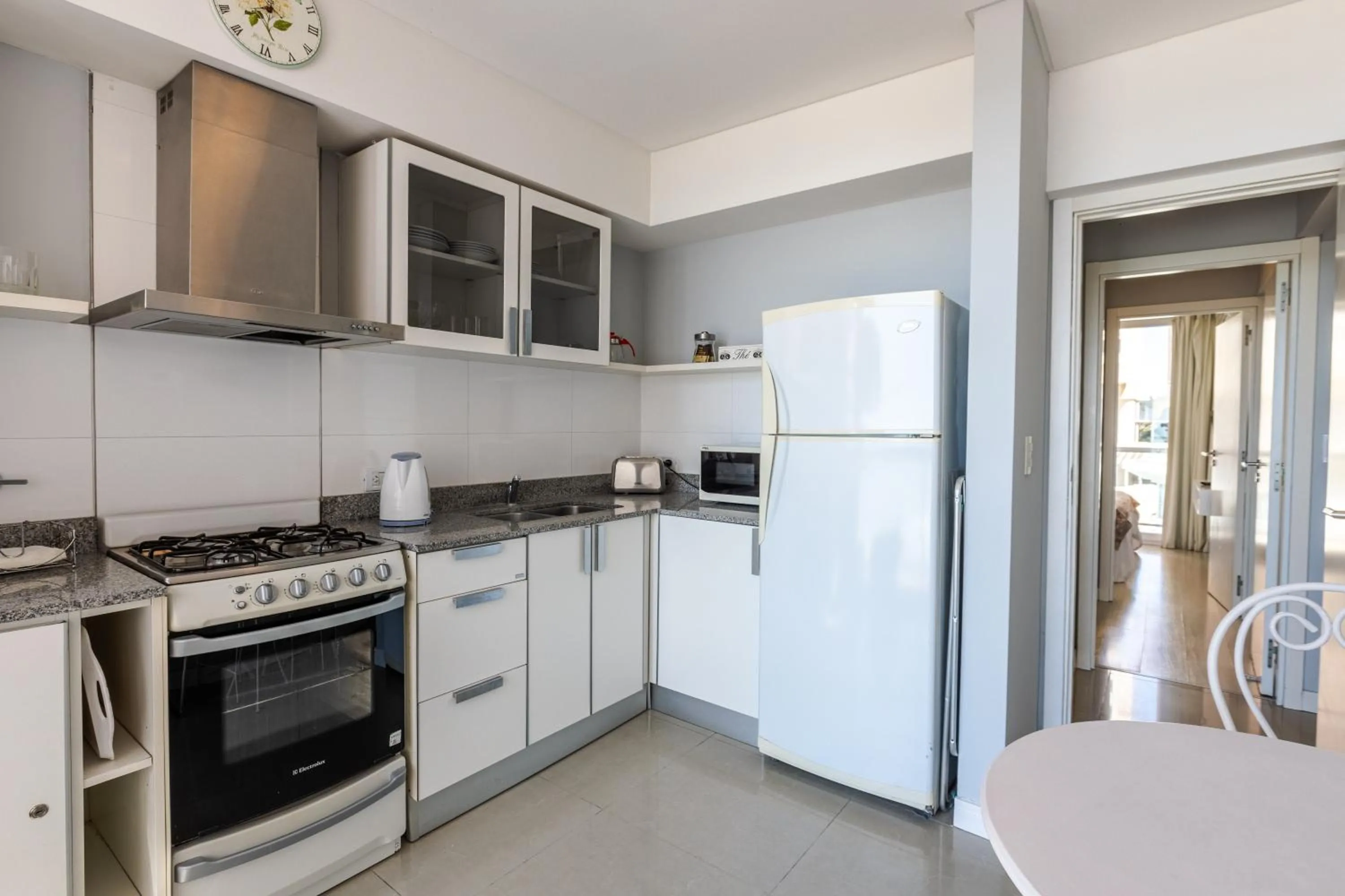 Kitchen or kitchenette in DeptosVip - Gascón