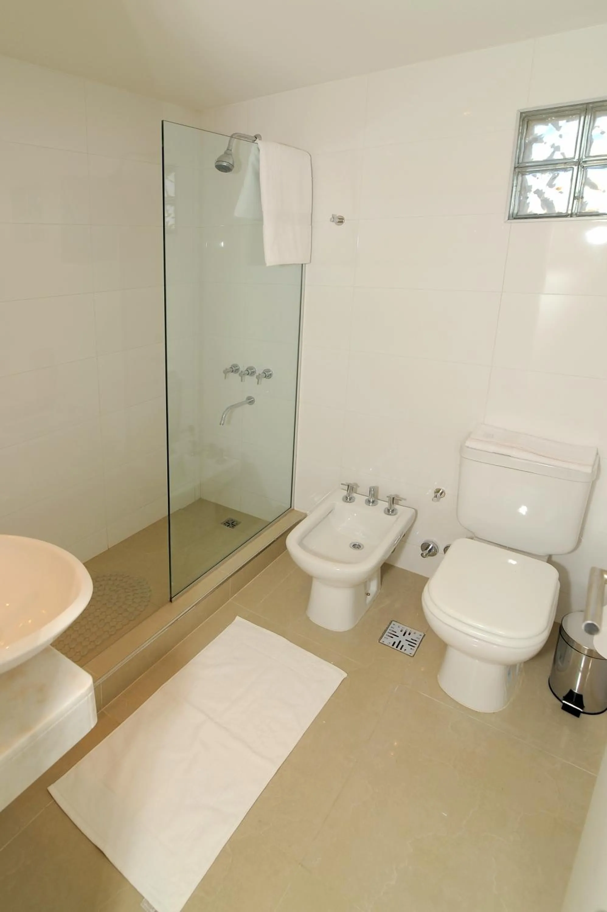 Shower in DeptosVip - Gascón