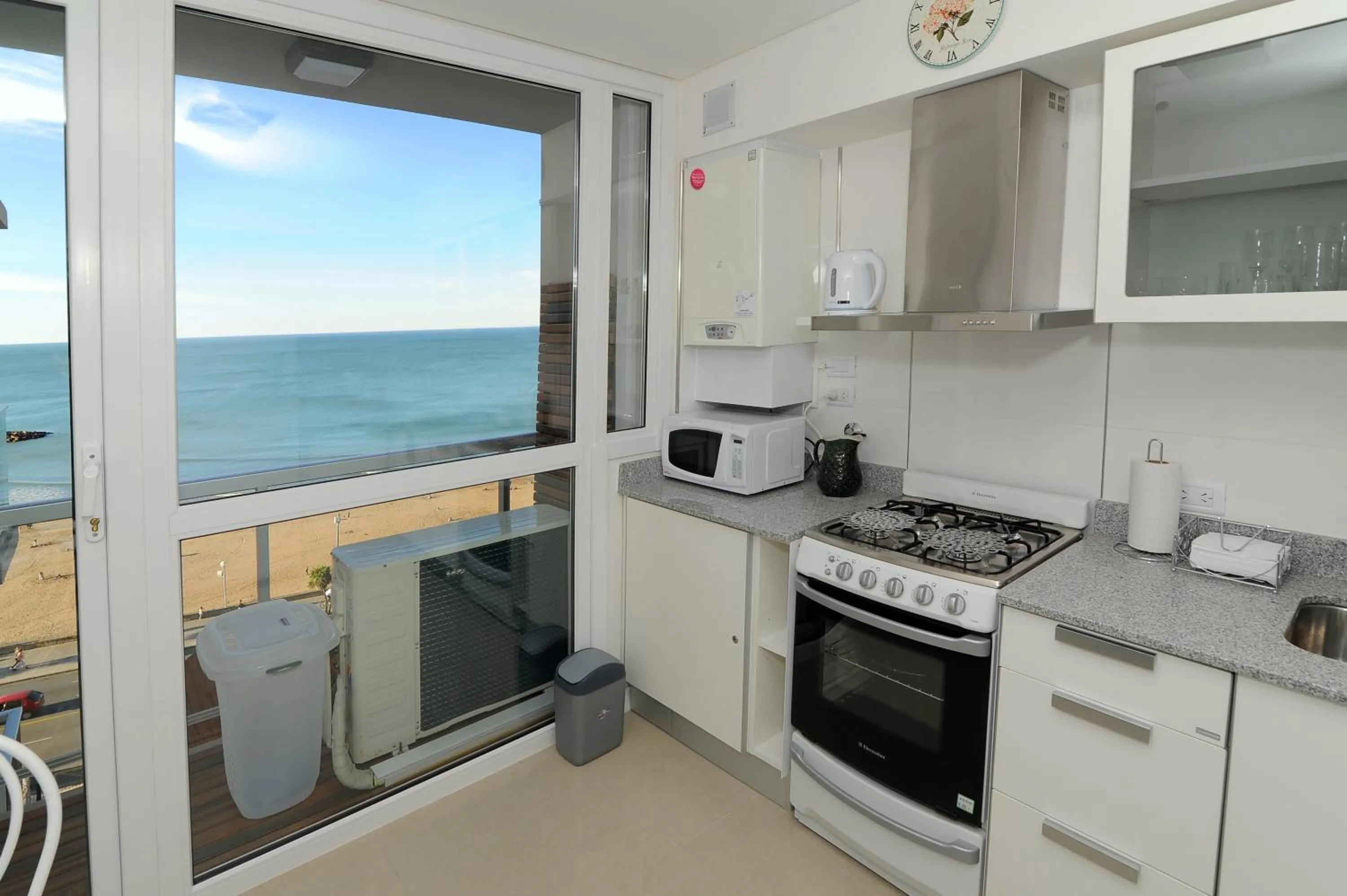 Kitchen or kitchenette in DeptosVip - Gascón