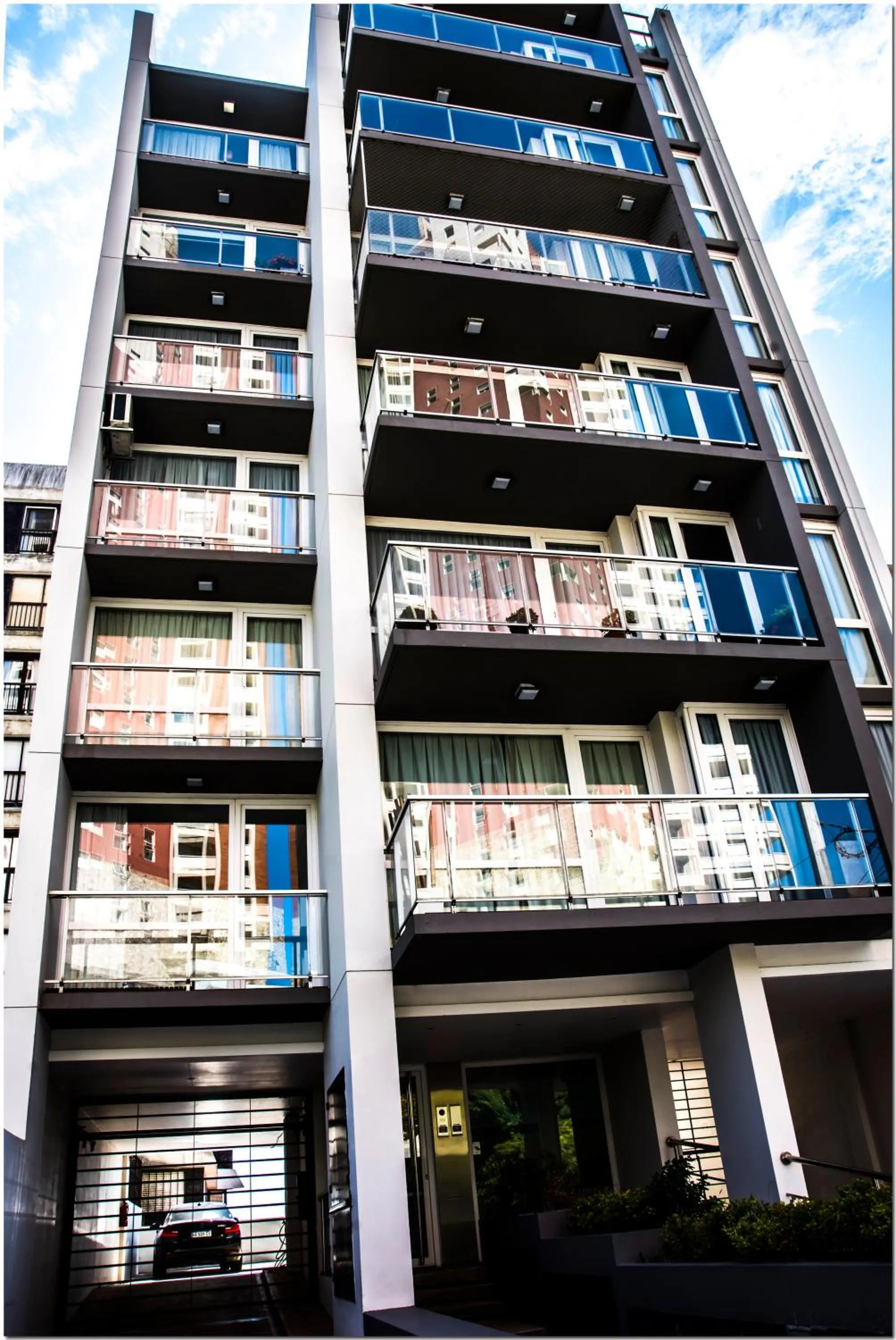 Property building in DeptosVip - Gascón