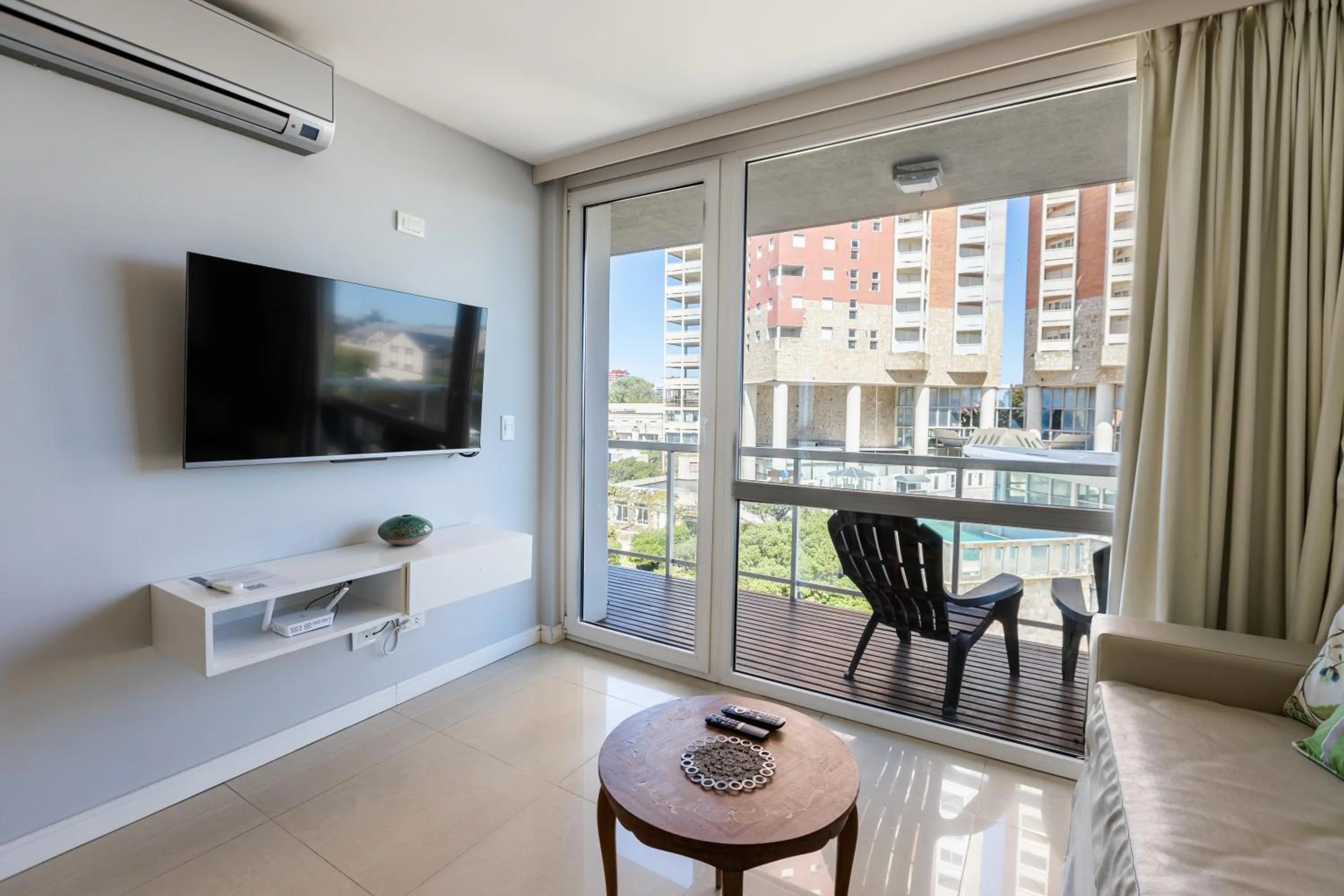 TV and multimedia in DeptosVip - Gascón