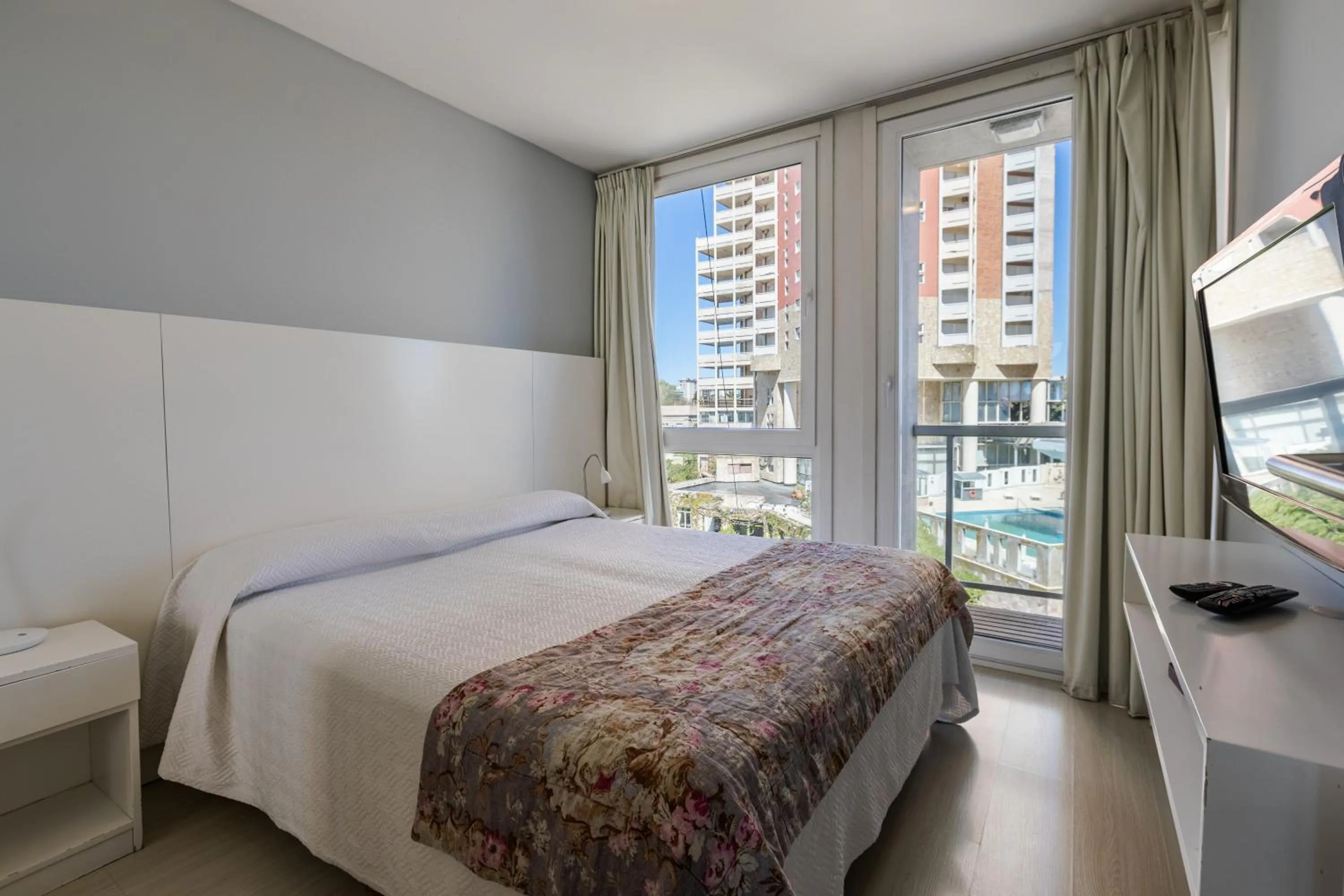 TV and multimedia, Bed in DeptosVip - Gascón