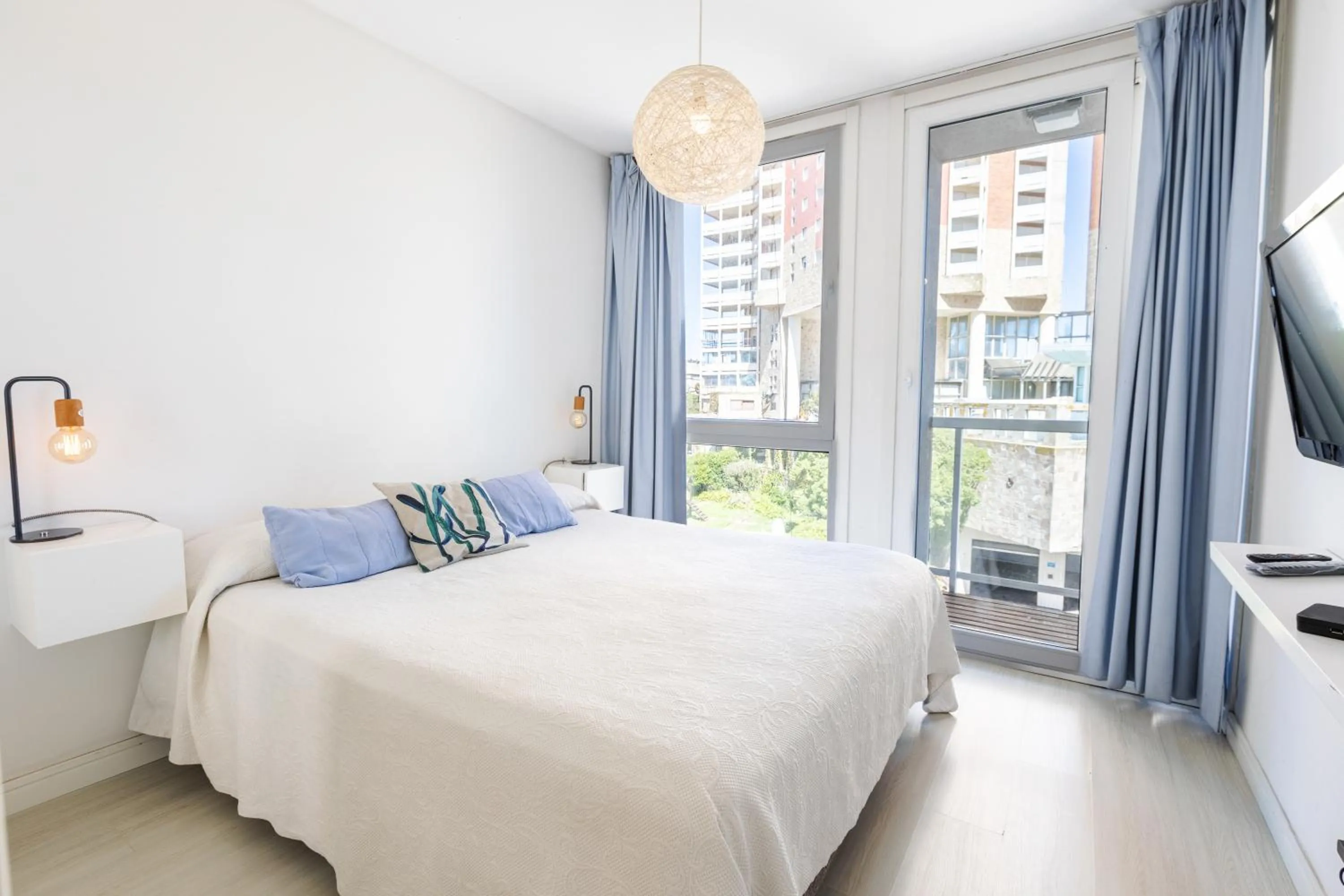 TV and multimedia, Bed in DeptosVip - Gascón