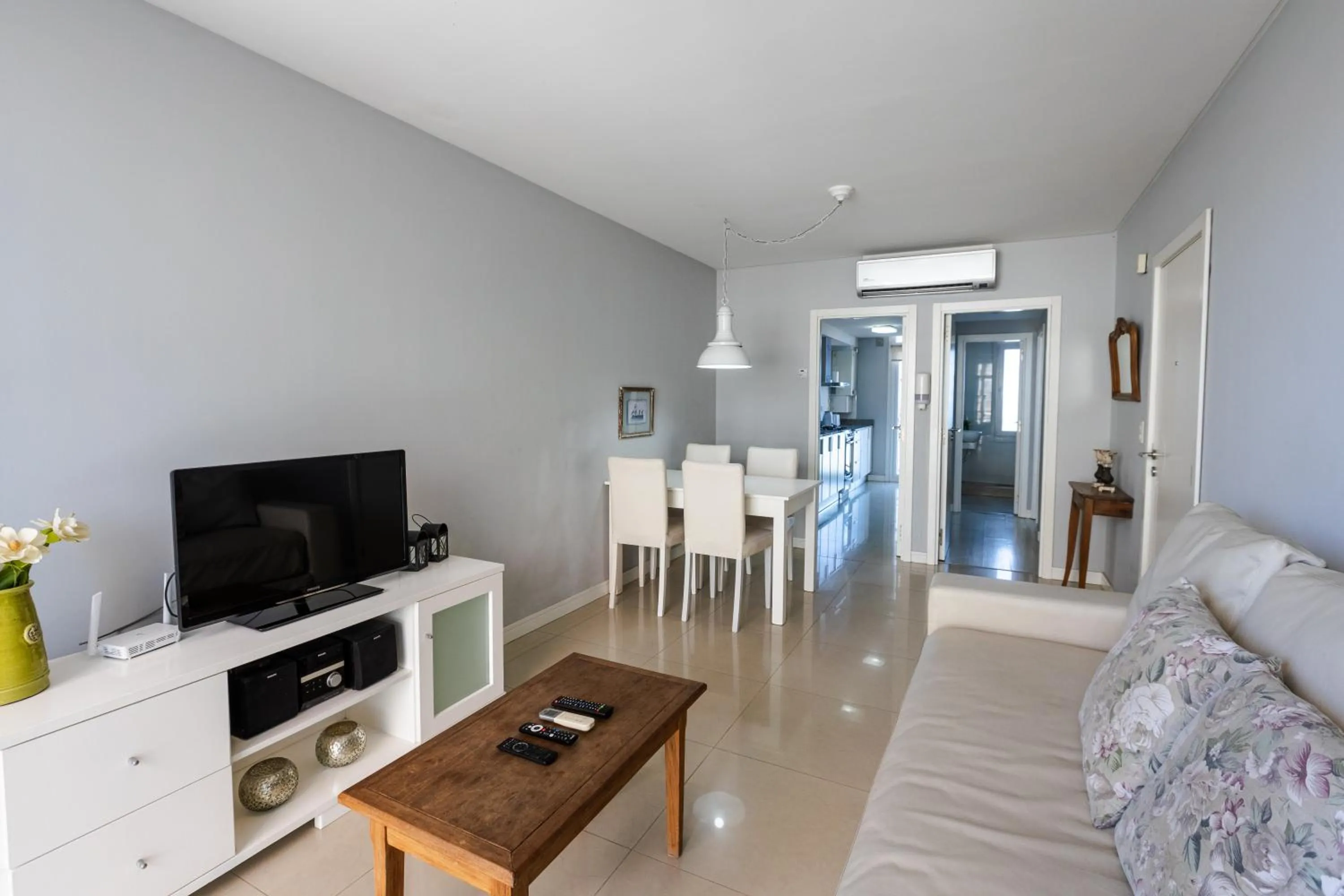 TV and multimedia in DeptosVip - Gascón