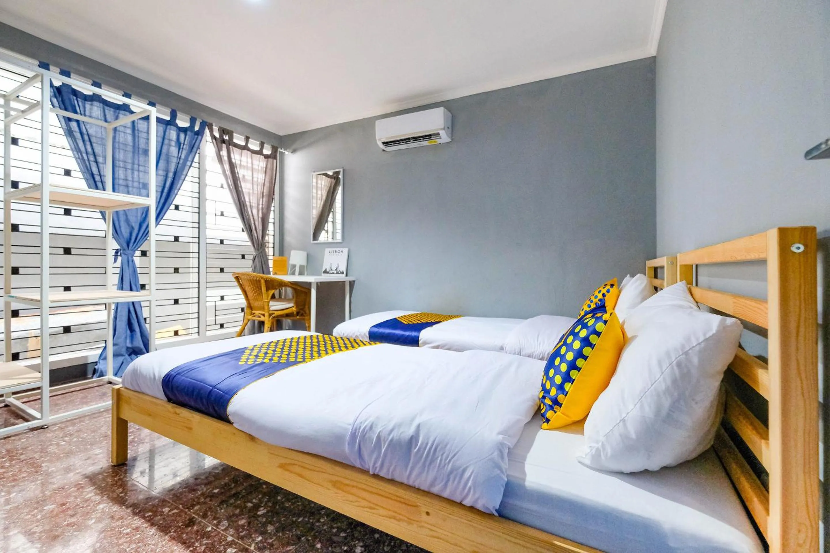 Bedroom in SPOT ON 2281 Omajo