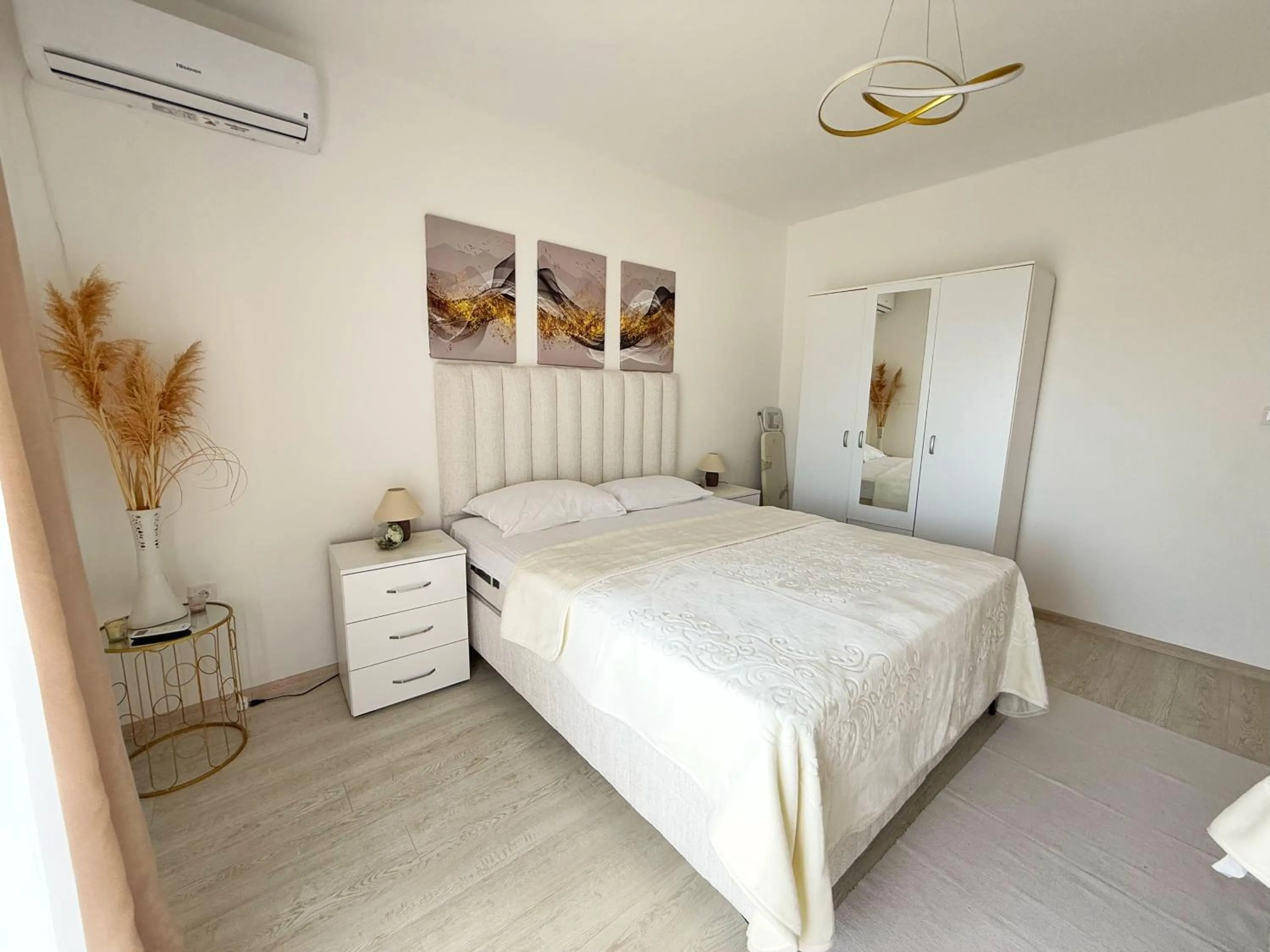 Bedroom, Bed in Apartmani Avanti Becici