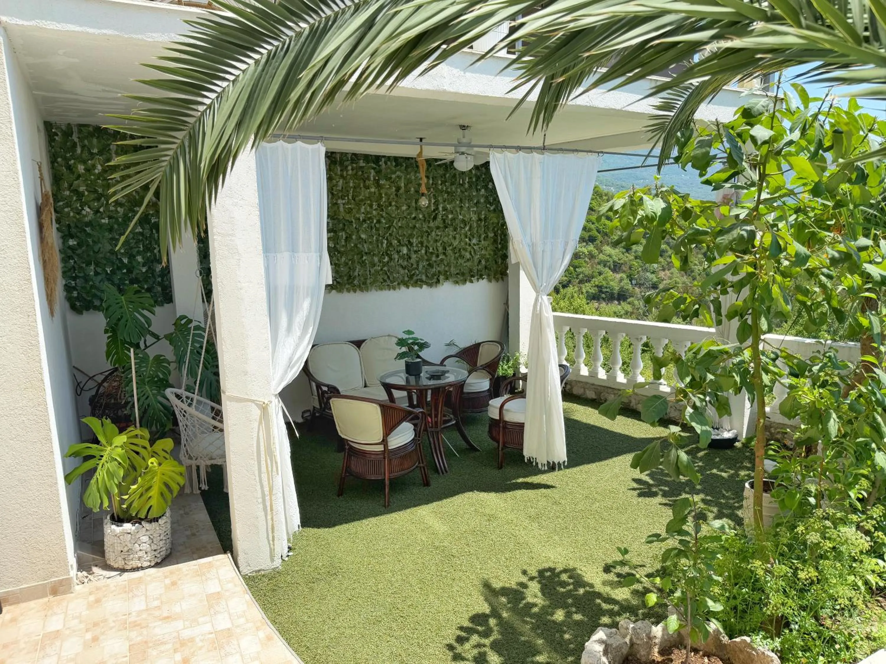 Garden view in Apartmani Avanti Becici