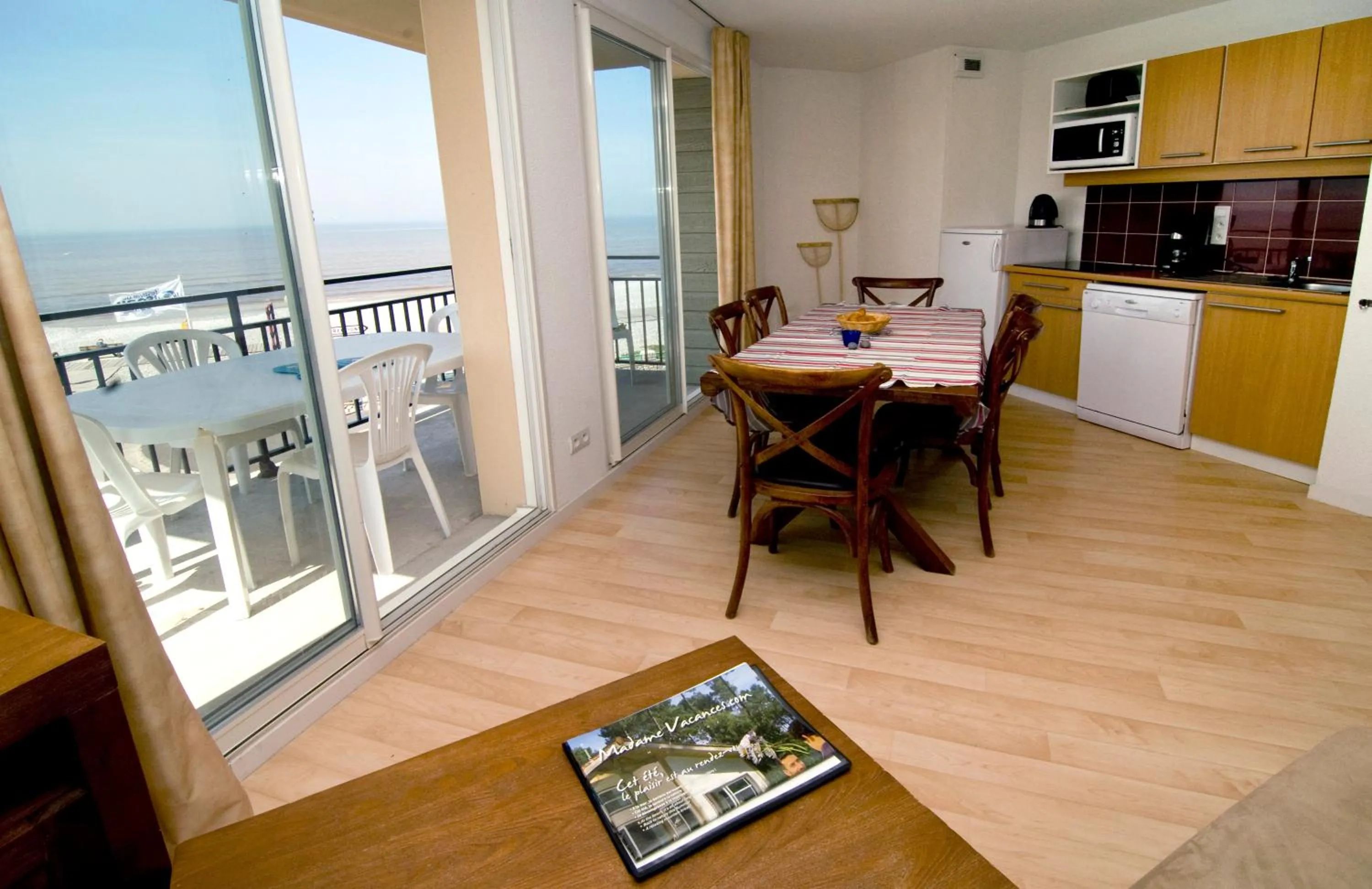 Kitchen or kitchenette in Madame Vacances Les Terrasses De La Plage