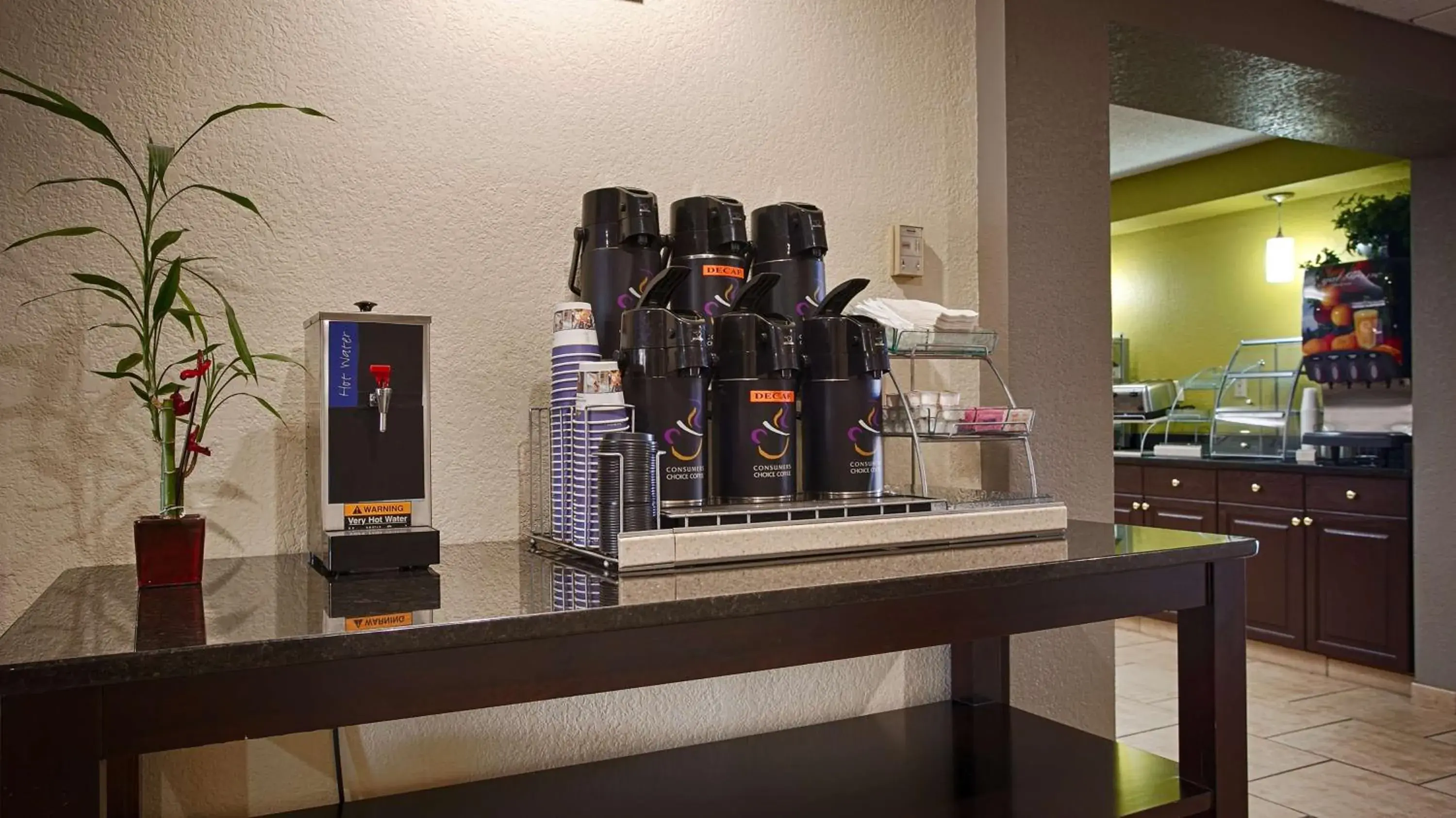 Restaurant/places to eat in Best Western Lake Cumberland Inn Restaurant/places to eat in Best Western Lake Cumberland Inn