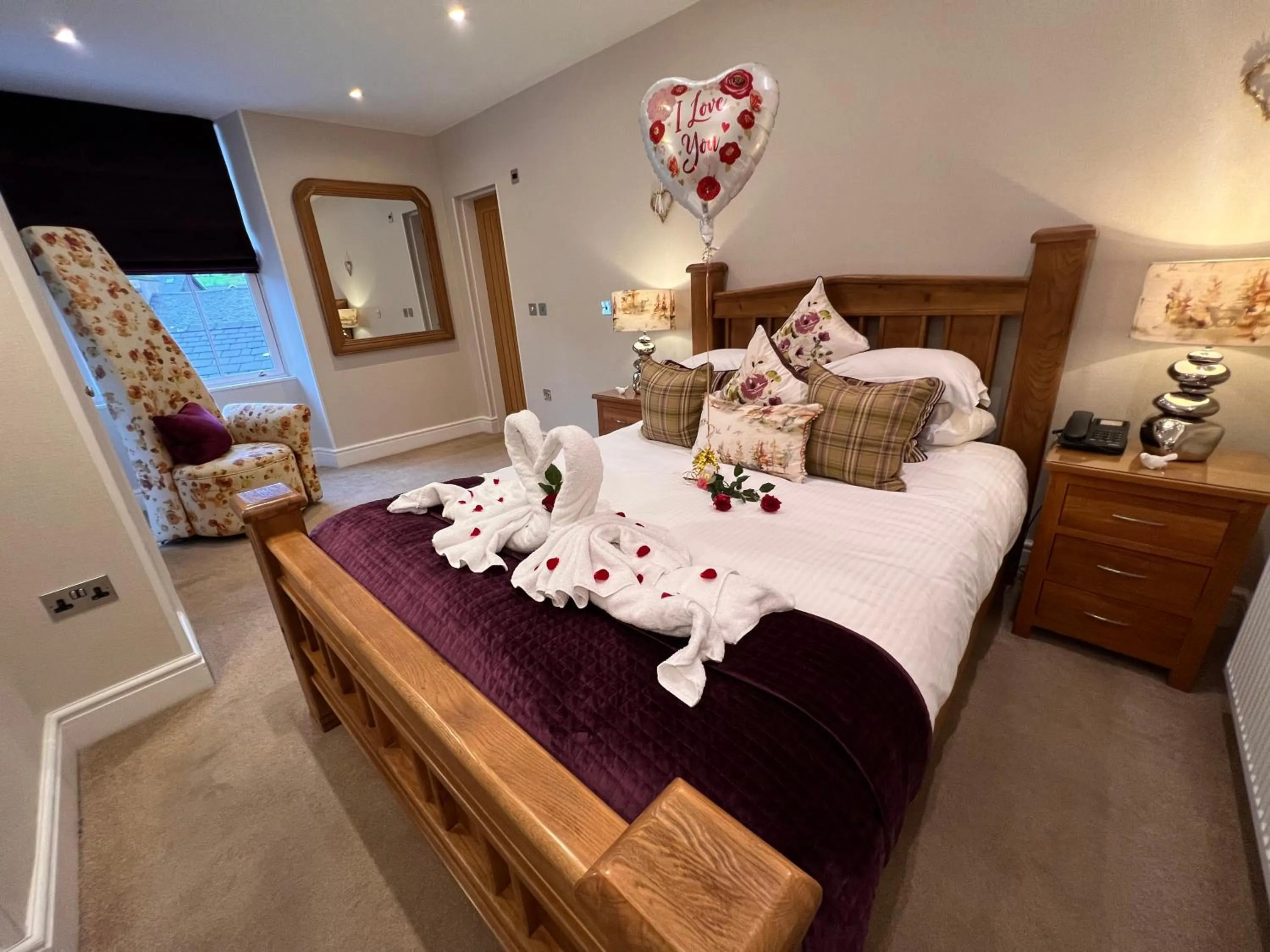 Bed in Windermere Boutique Hotel Spa Suites & Hot Tubs