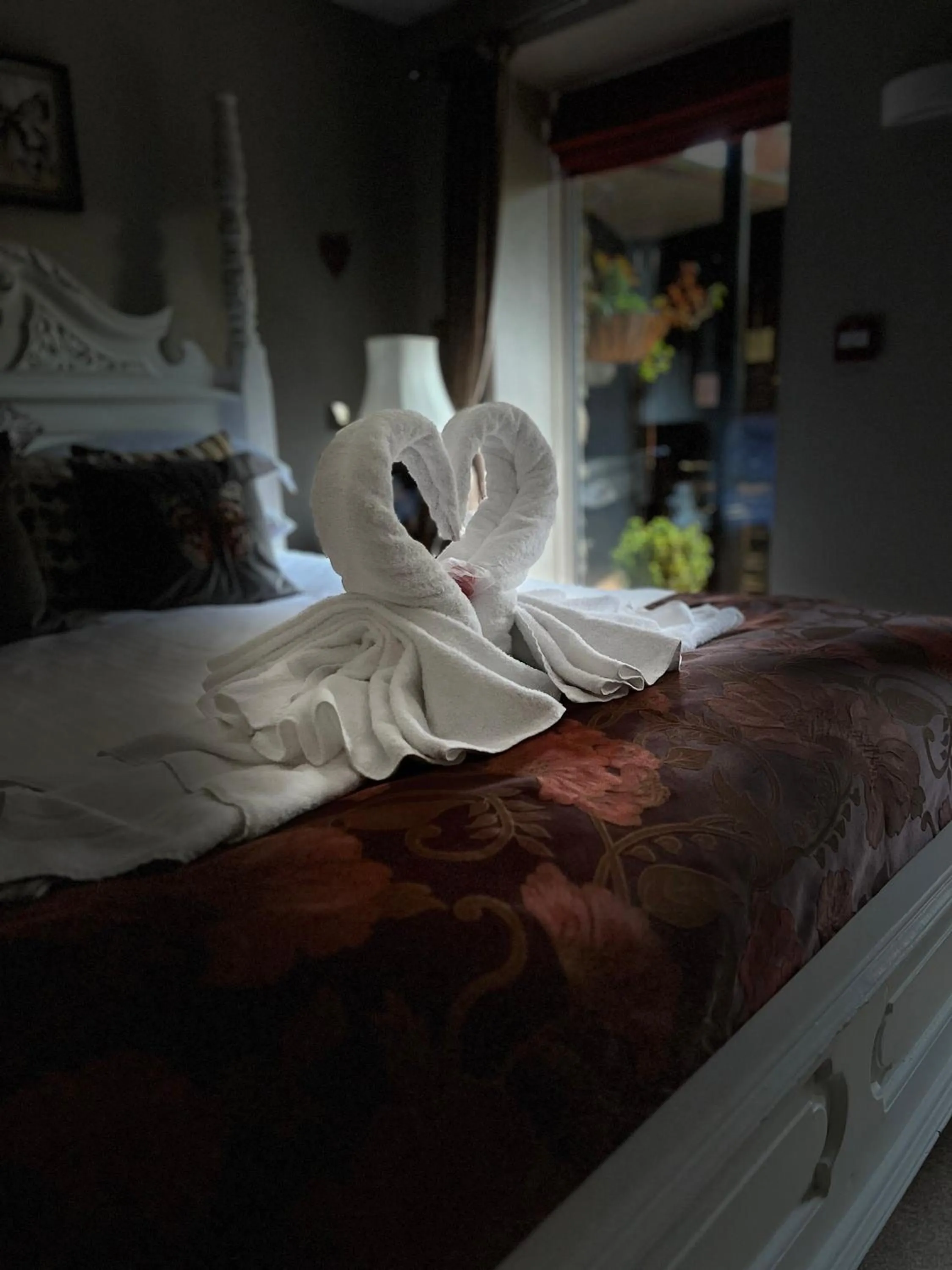 Bed in Windermere Boutique Hotel Spa Suites & Hot Tubs