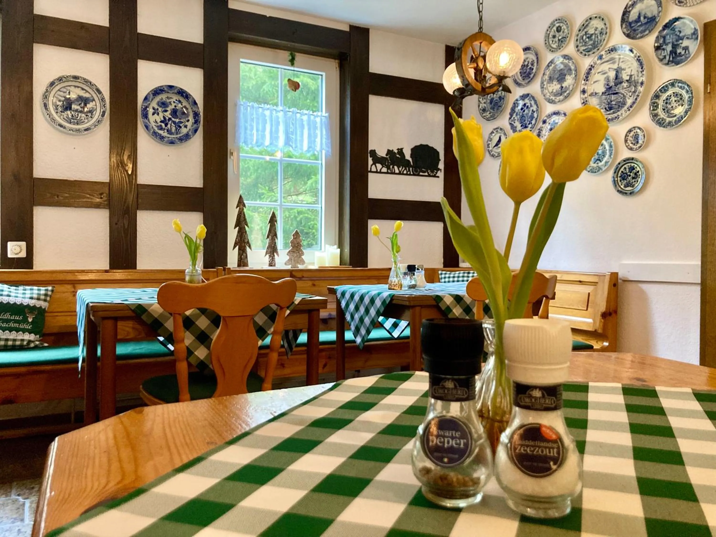 Restaurant/places to eat in Waldhaus Wolfsbachmühle
