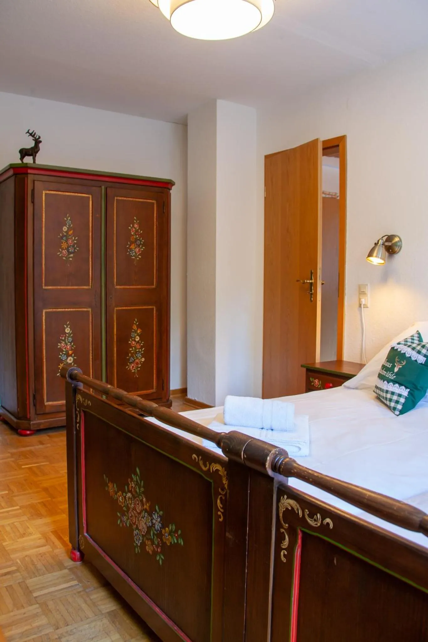 Bedroom, Bed in Waldhaus Wolfsbachmühle