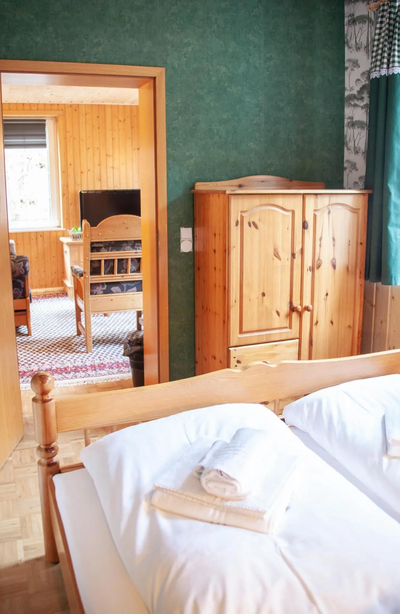 Bedroom, Bed in Waldhaus Wolfsbachmühle