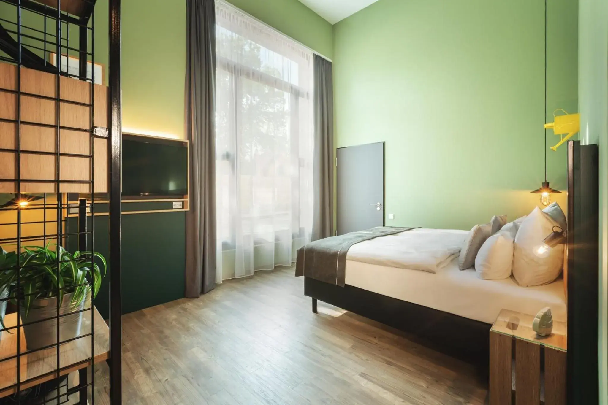 Photo of the whole room, Bed in Holiday Inn - the niu, Dwarf Berlin Schöneberg by IHG Photo of the whole room, Bed in Holiday Inn - the niu, Dwarf Berlin Schöneberg by IHG