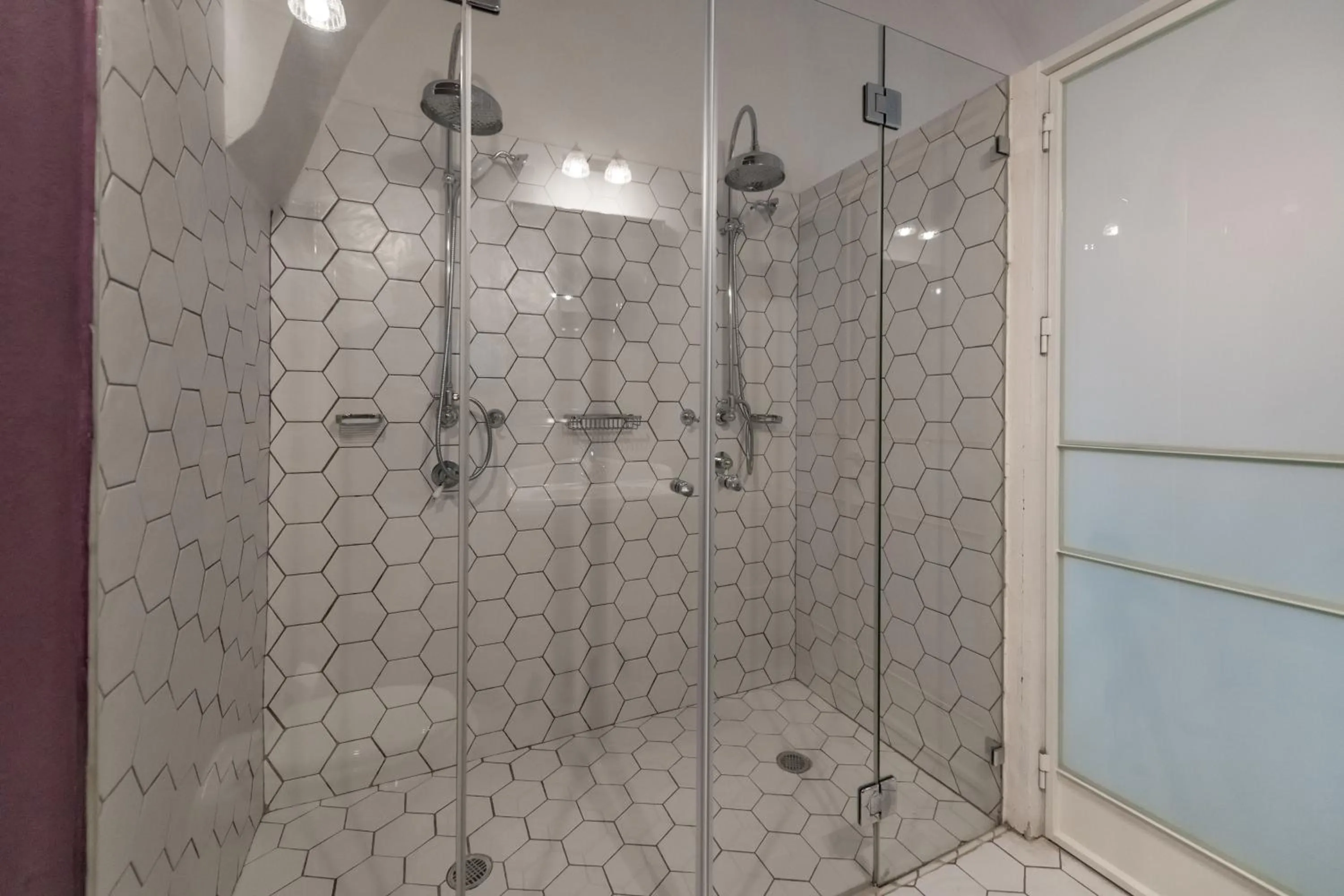 Shower in Casa Nova - Luxury Suites & Boutique Apart-Hotel