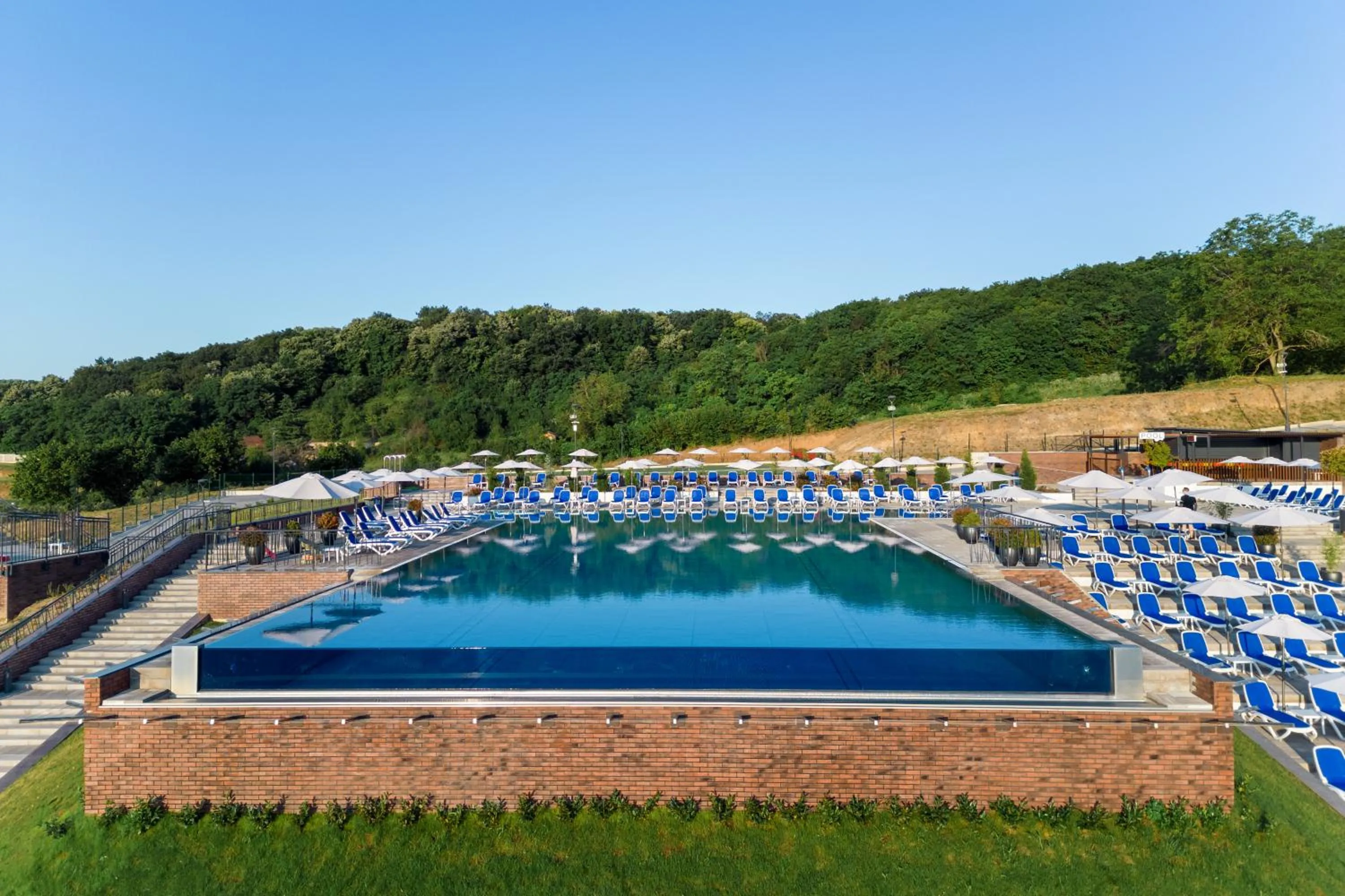 Swimming pool in Movenpick Resort and Spa Fruske Terme