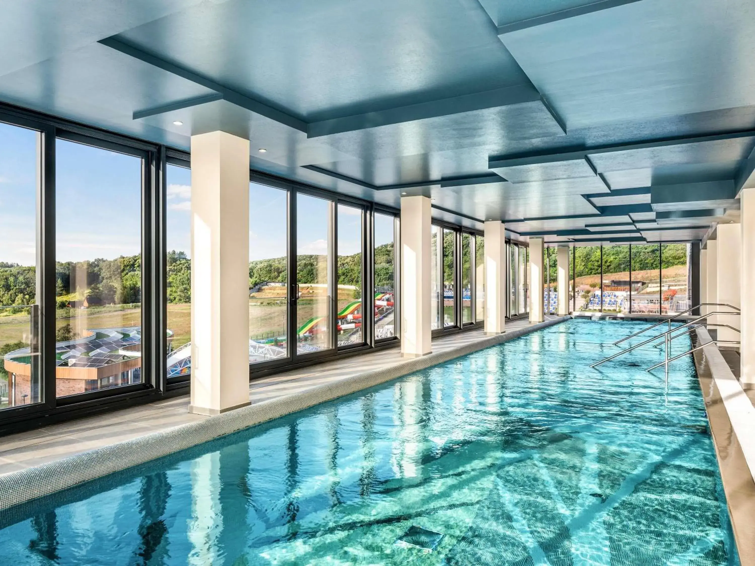 Pool view in Movenpick Resort and Spa Fruske Terme Pool view in Movenpick Resort and Spa Fruske Terme