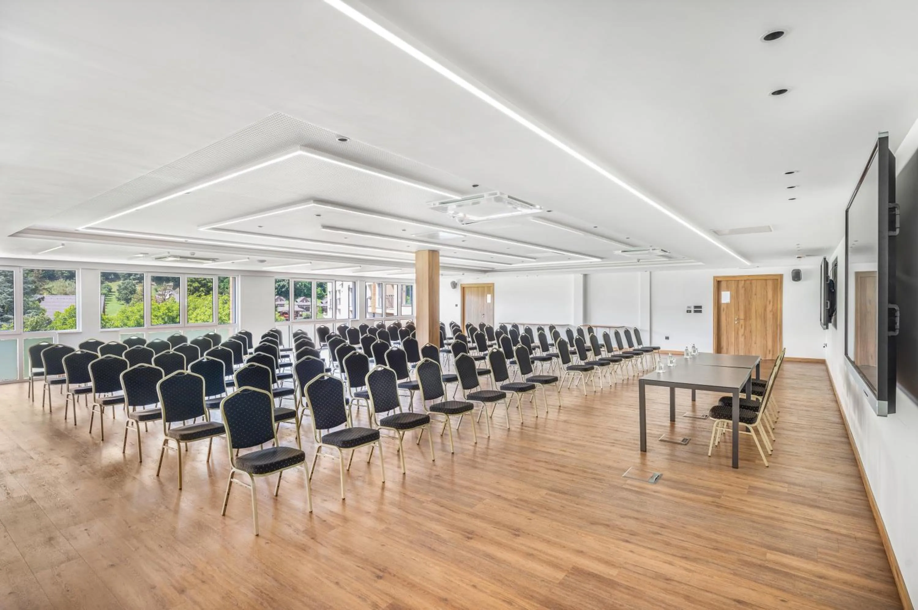 Meeting/conference room in Movenpick Resort and Spa Fruske Terme
