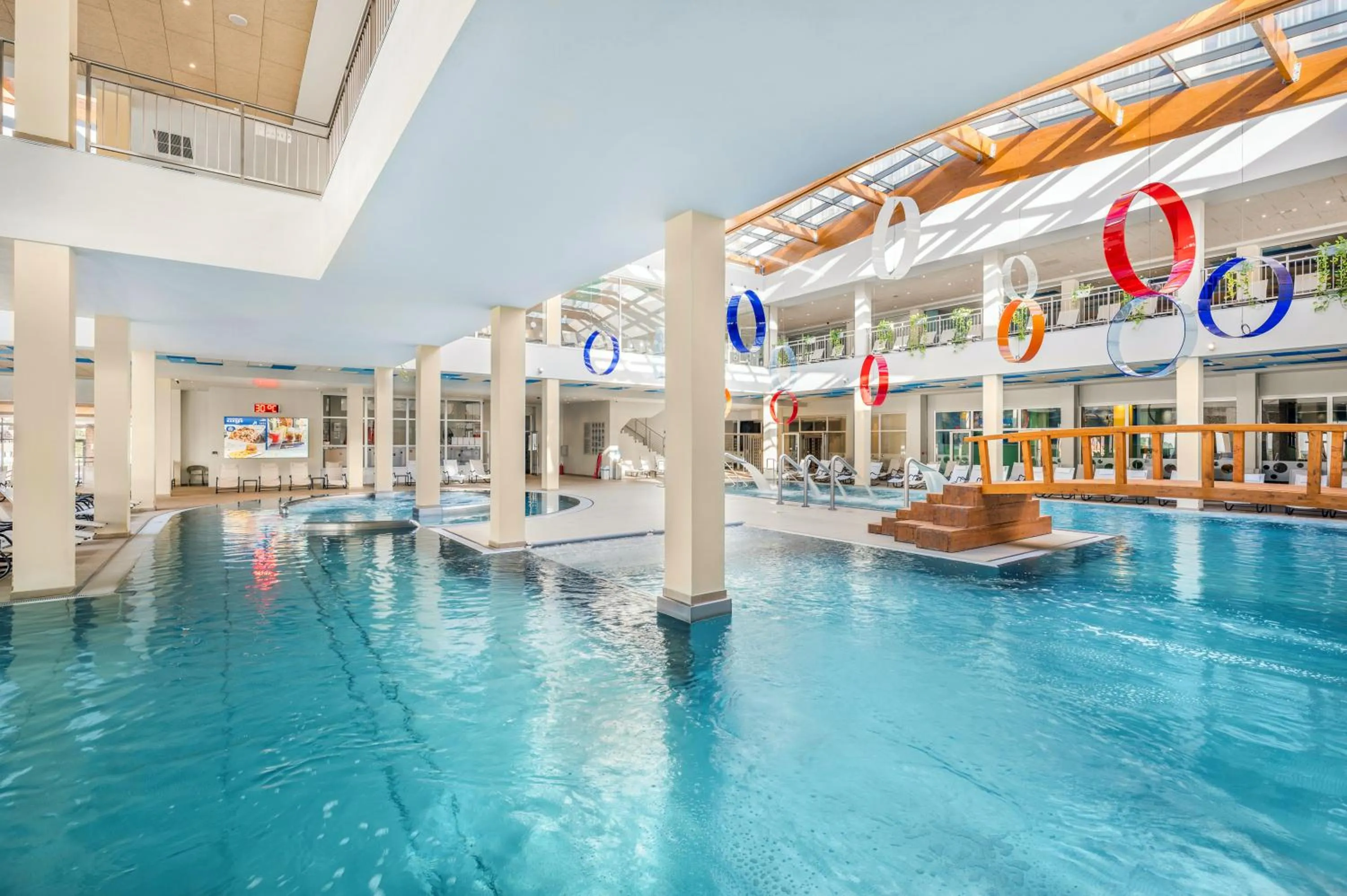 Swimming pool in Movenpick Resort and Spa Fruske Terme