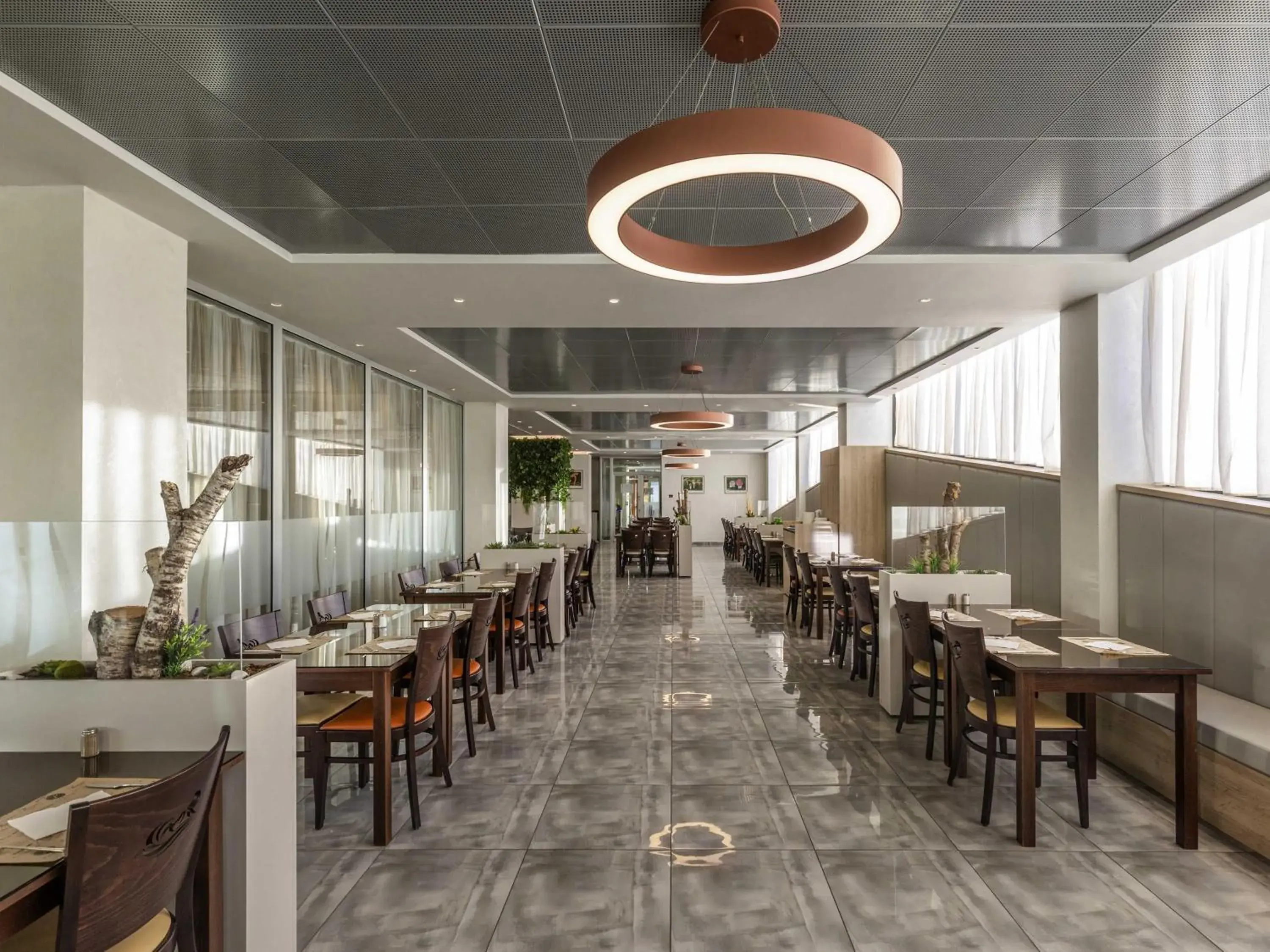 Restaurant/places to eat in Movenpick Resort and Spa Fruske Terme Restaurant/places to eat in Movenpick Resort and Spa Fruske Terme