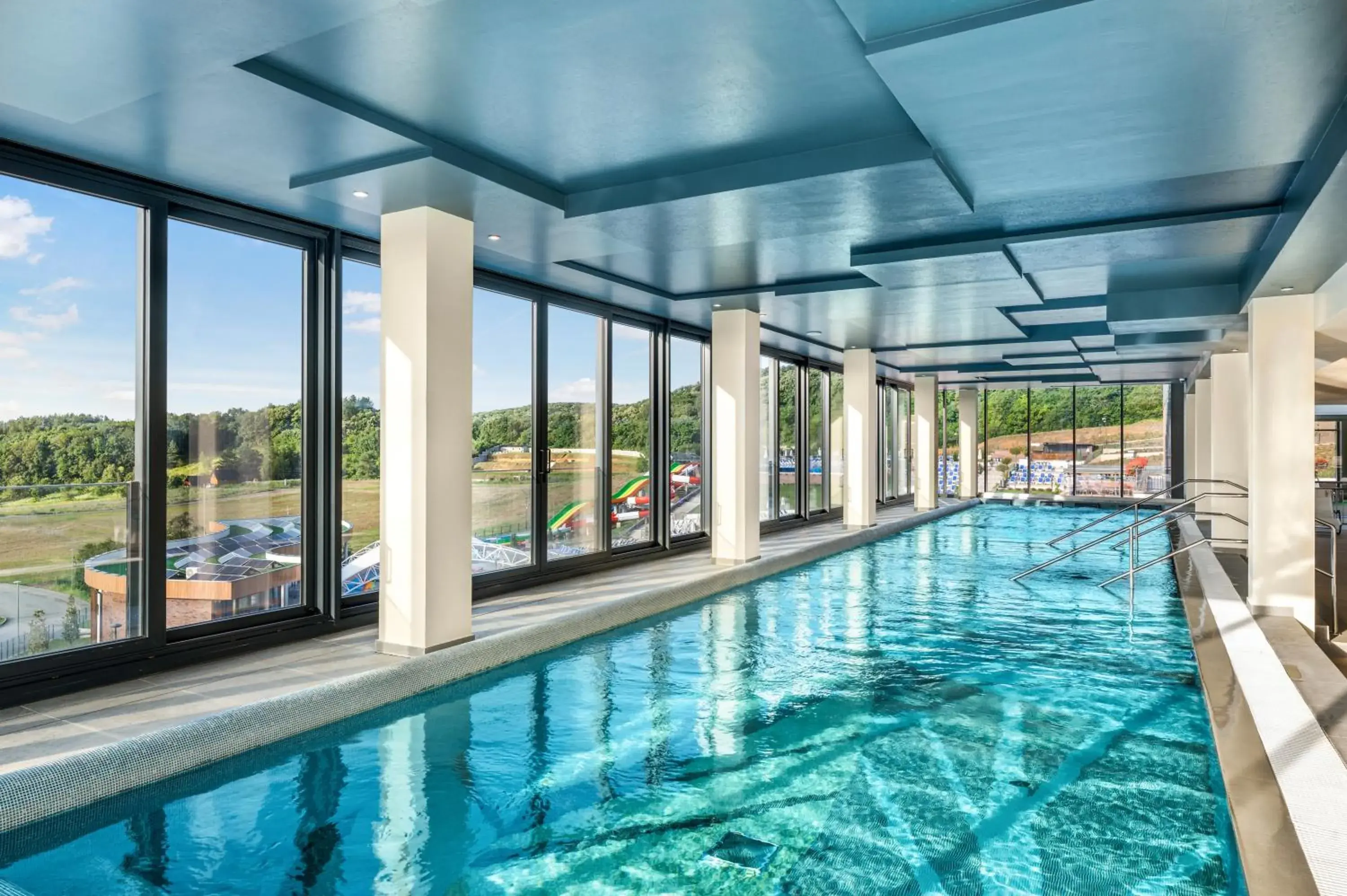 Pool view in Movenpick Resort and Spa Fruske Terme Pool view in Movenpick Resort and Spa Fruske Terme