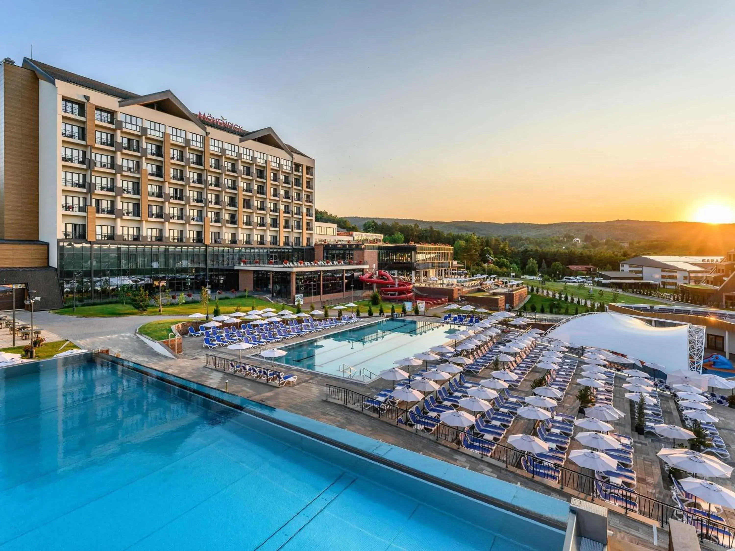 Pool view in Movenpick Resort and Spa Fruske Terme Pool view in Movenpick Resort and Spa Fruske Terme